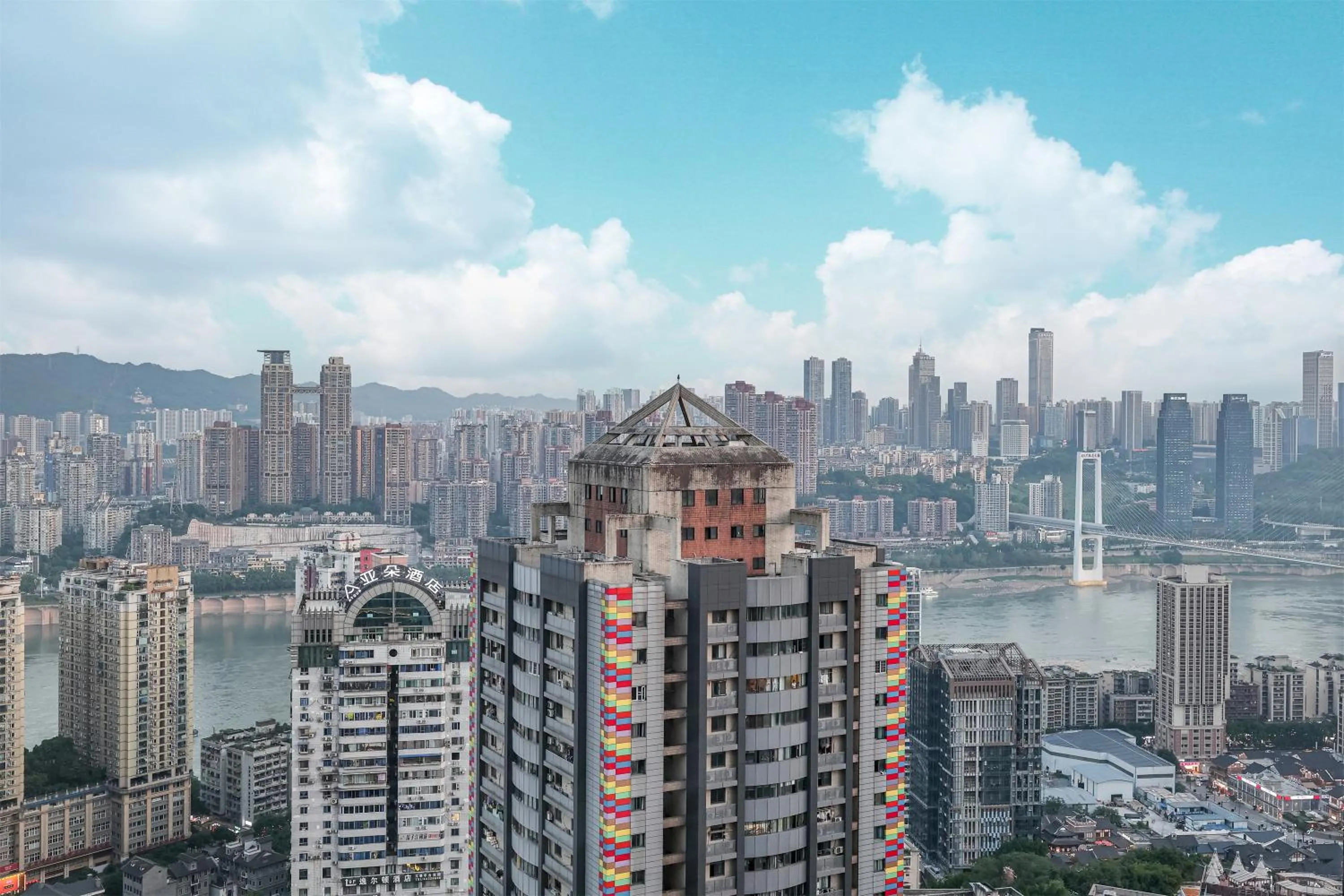 Baihong Sky View Studio with Deep Soak Tub - Jiefangbei Center