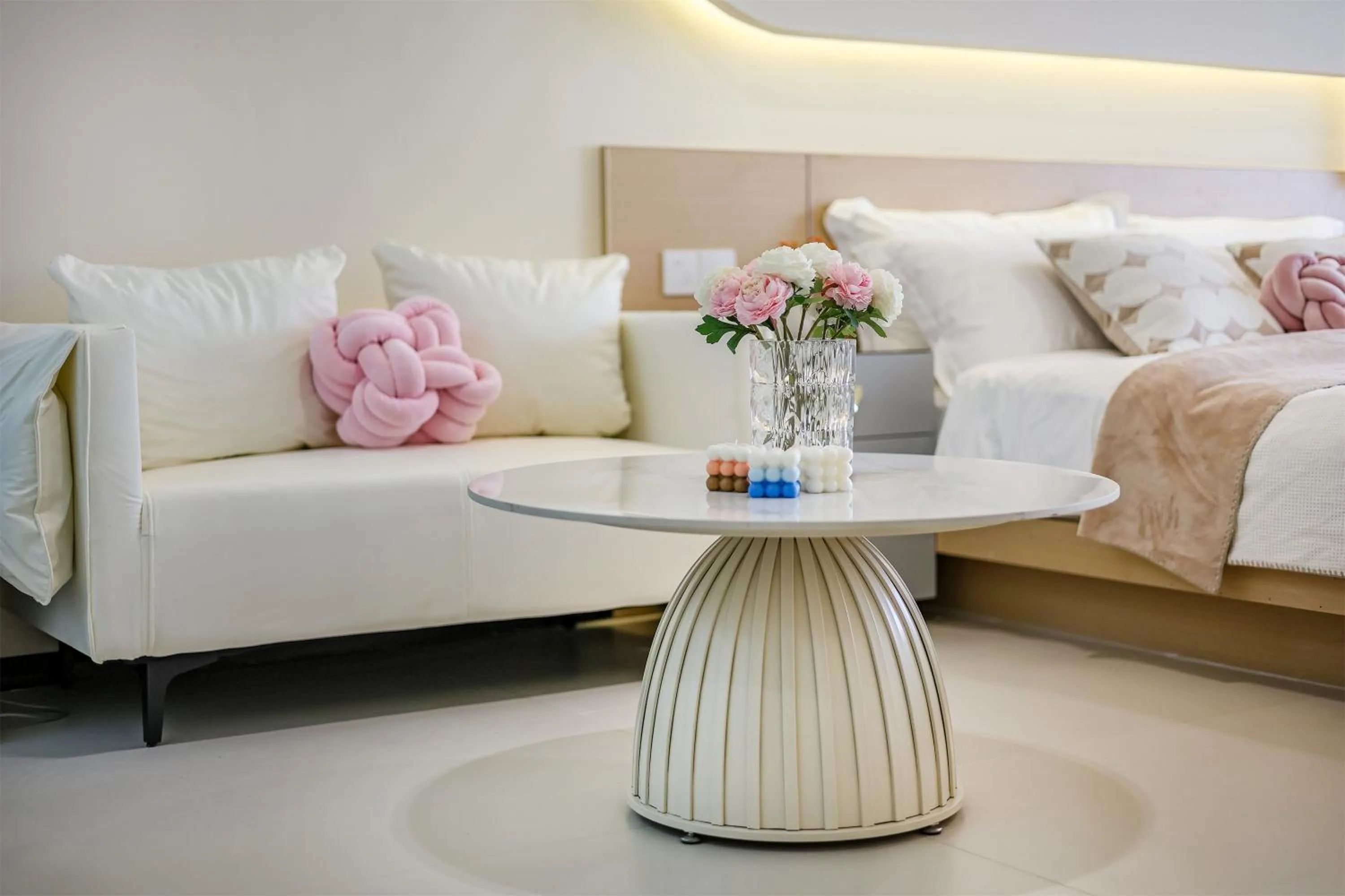 Bed in Baihong Sky View Studio with Deep Soak Tub - Jiefangbei Center