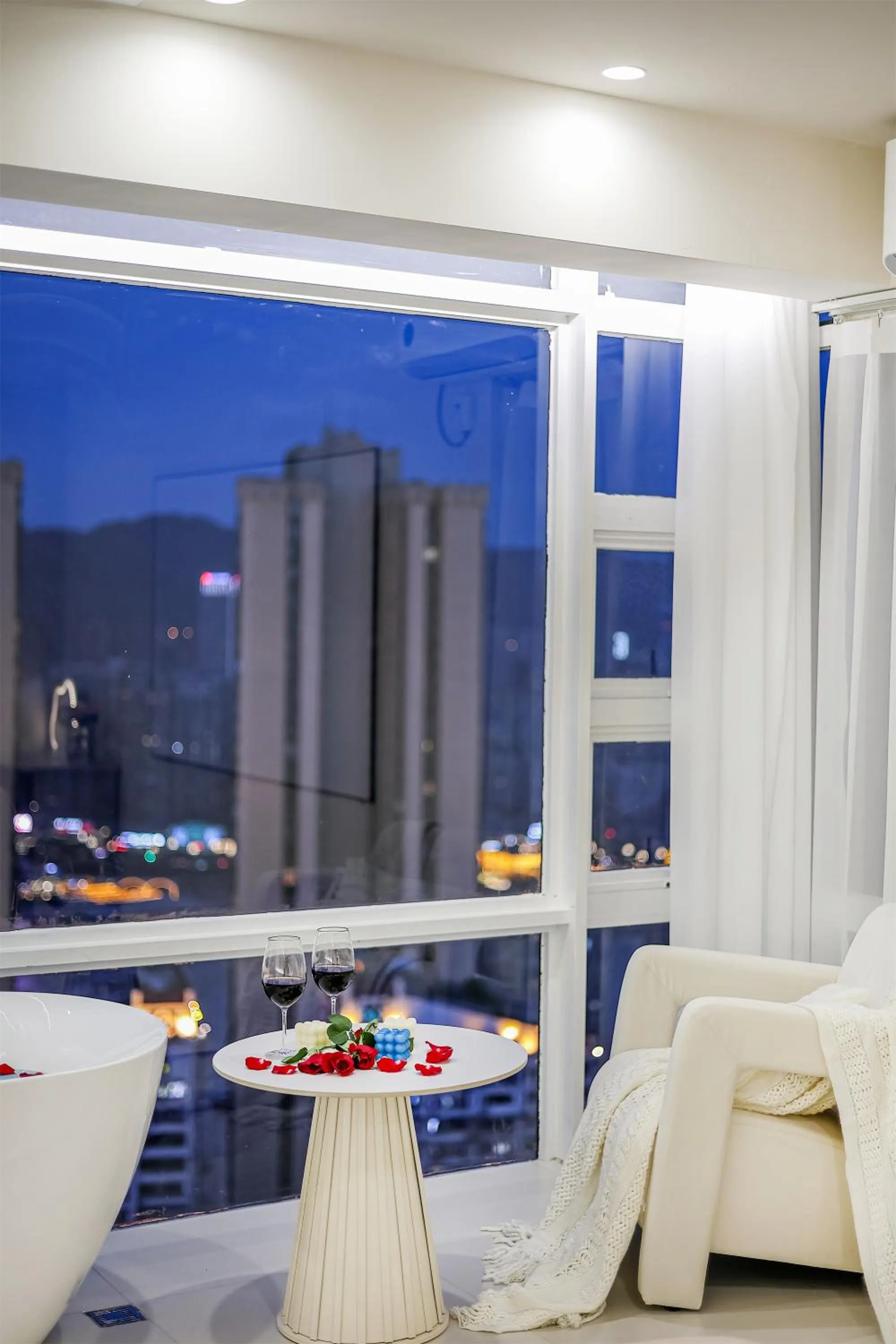 Baihong Sky View Studio with Deep Soak Tub - Jiefangbei Center