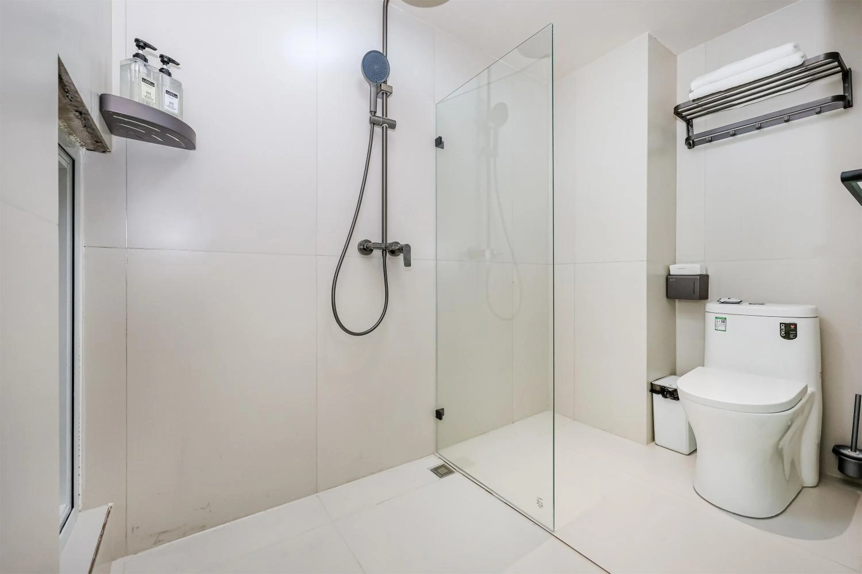 Baihong Sky View Studio with Deep Soak Tub - Jiefangbei Center