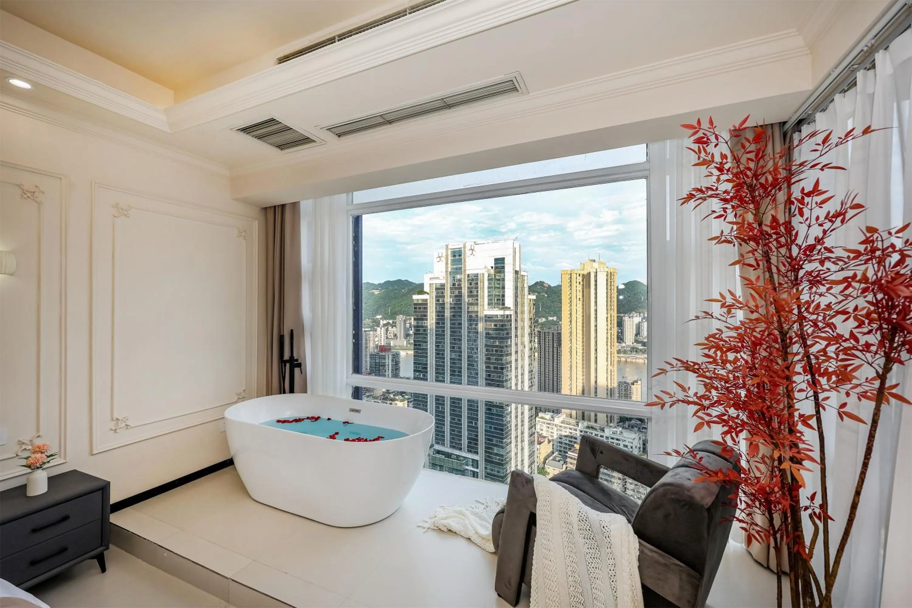 Baihong Sky View Studio with Deep Soak Tub - Jiefangbei Center