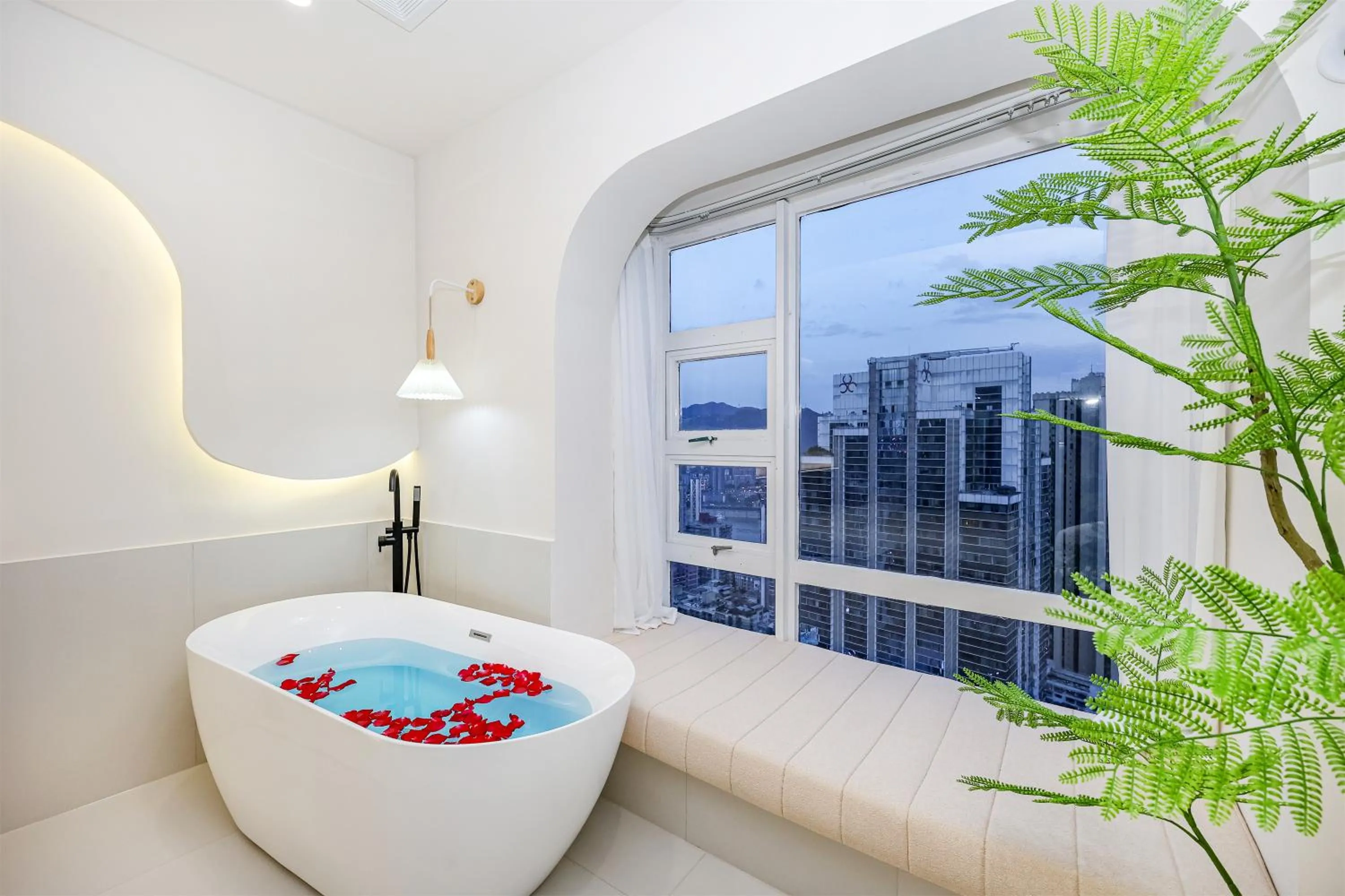 Baihong Sky View Studio with Deep Soak Tub - Jiefangbei Center
