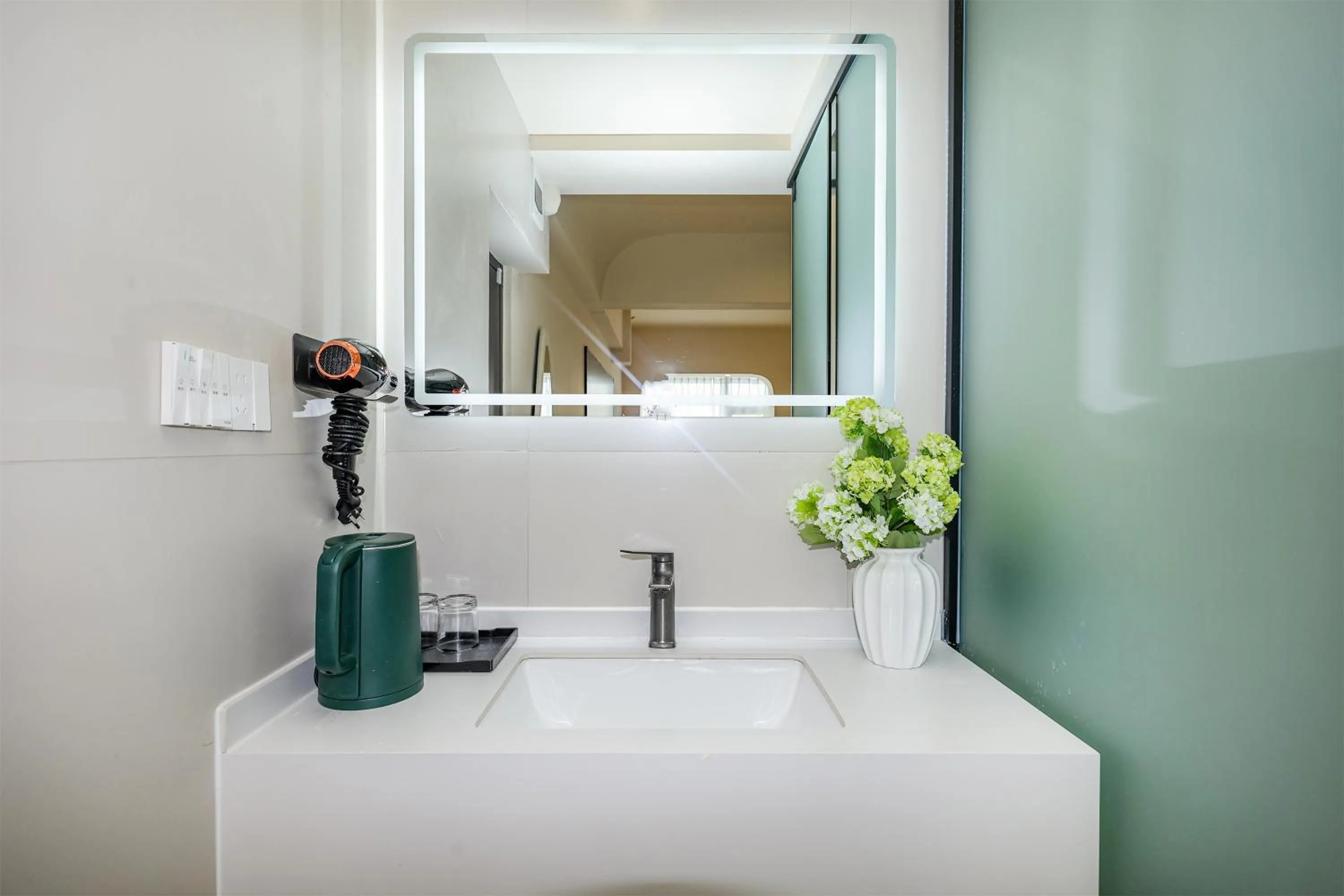 Baihong Sky View Studio with Deep Soak Tub - Jiefangbei Center