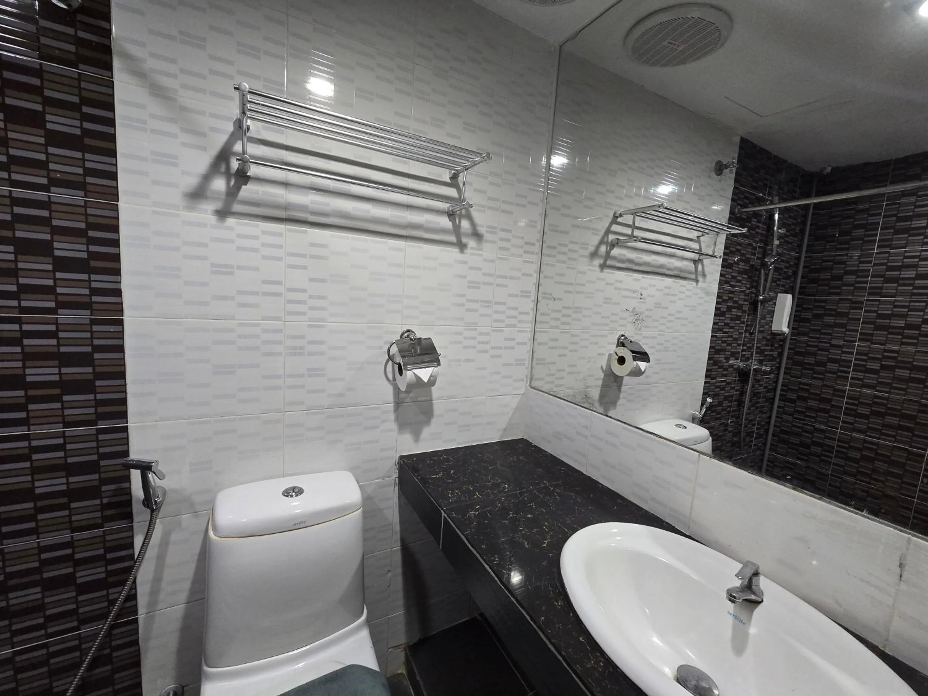 Bathroom in Fast Hotel Melaka Near Menara Taming Sari - 2 Mins Only