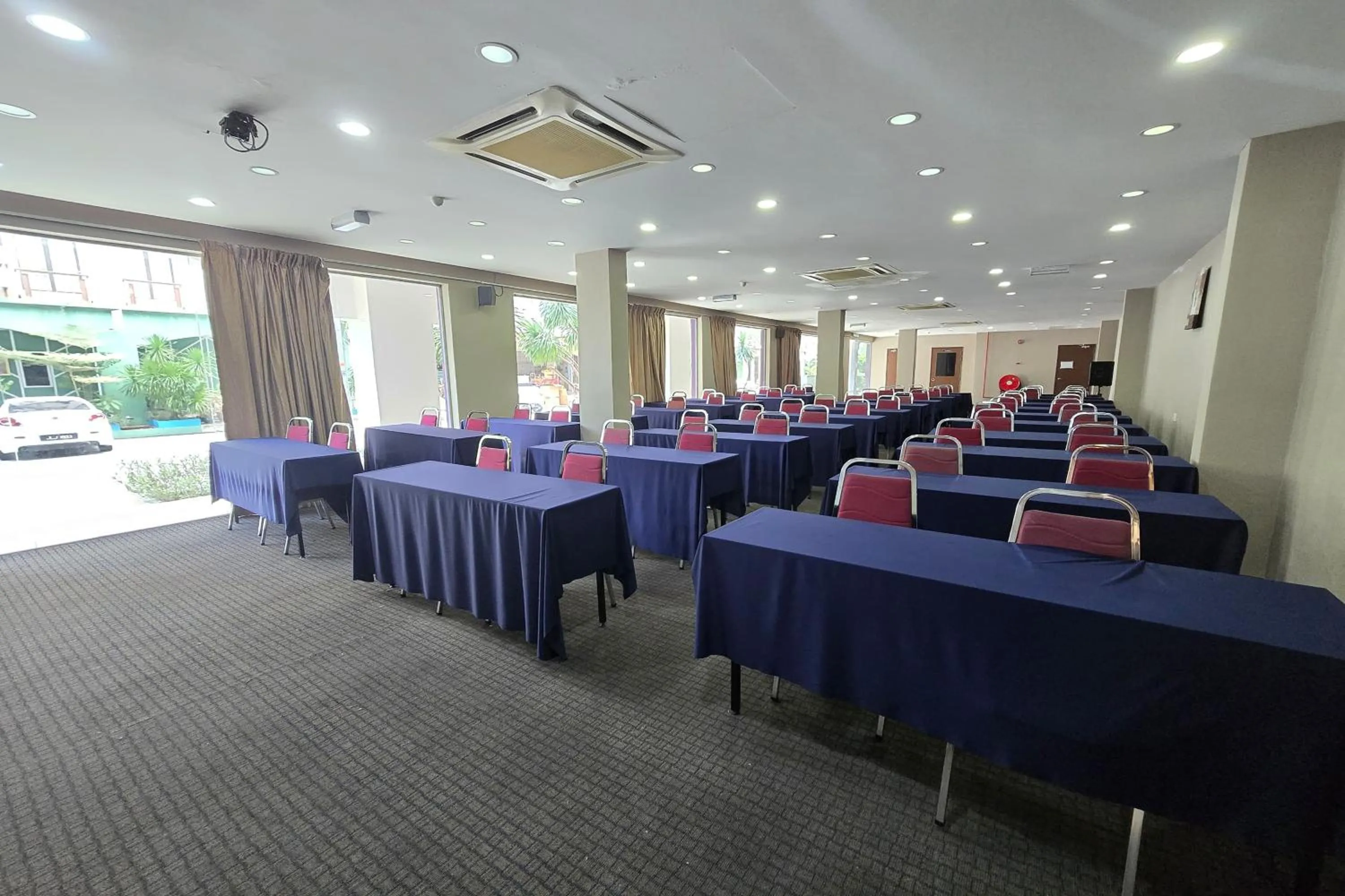 Meeting/conference room in Fast Hotel Melaka Near Menara Taming Sari - 2 Mins Only