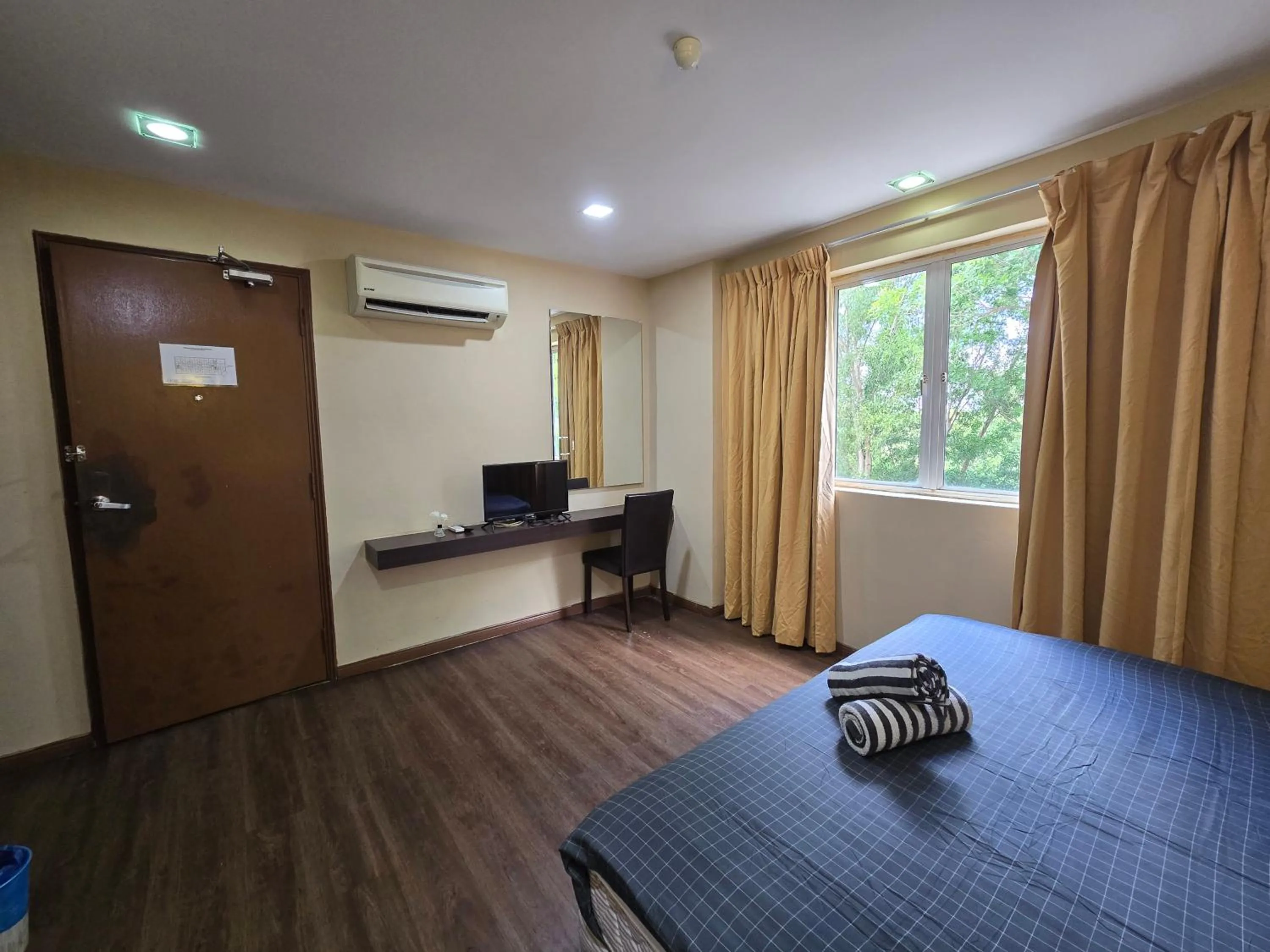 Bed in Fast Hotel Melaka Near Menara Taming Sari - 2 Mins Only