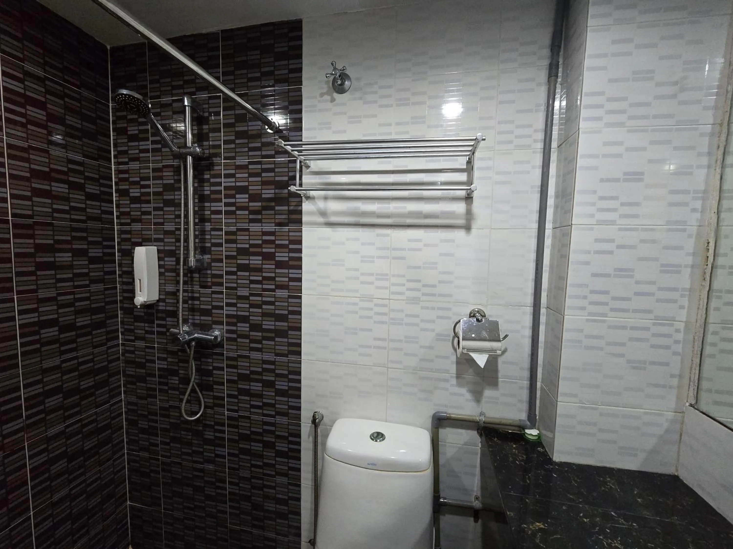 Bathroom in Fast Hotel Melaka Near Menara Taming Sari - 2 Mins Only