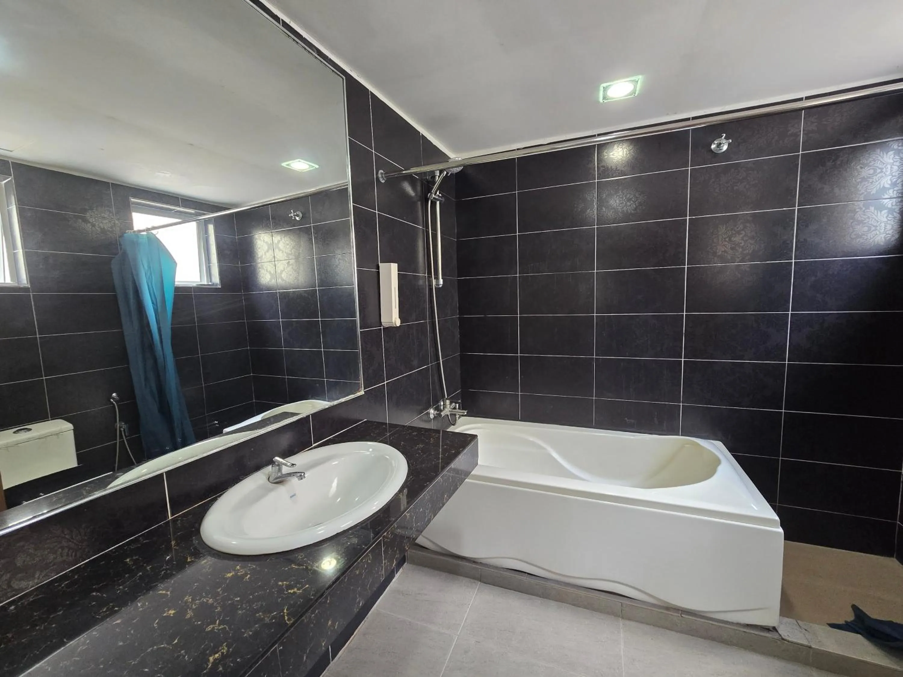 Bathroom in Fast Hotel Melaka Near Menara Taming Sari - 2 Mins Only