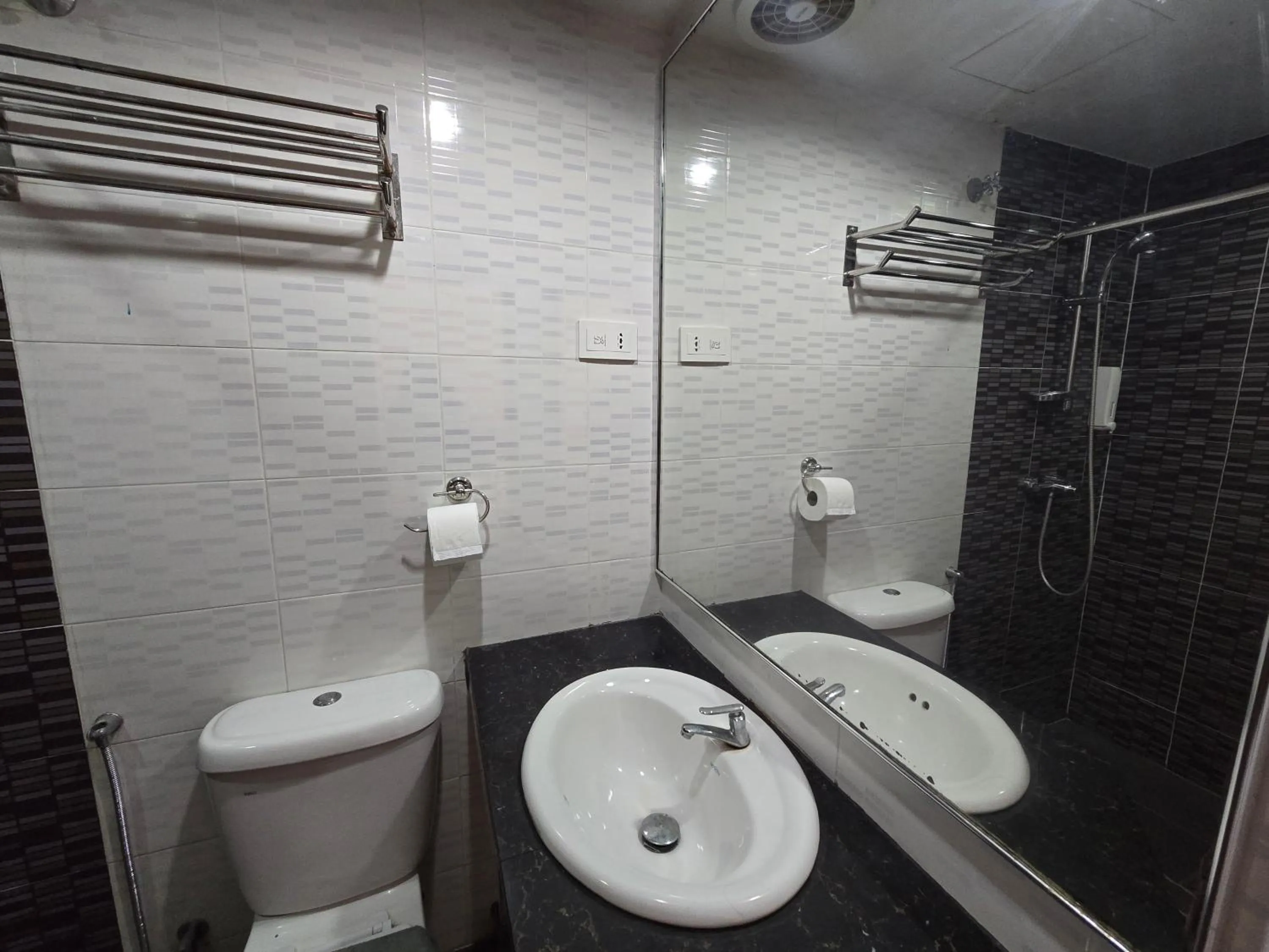 Bathroom in Fast Hotel Melaka Near Menara Taming Sari - 2 Mins Only