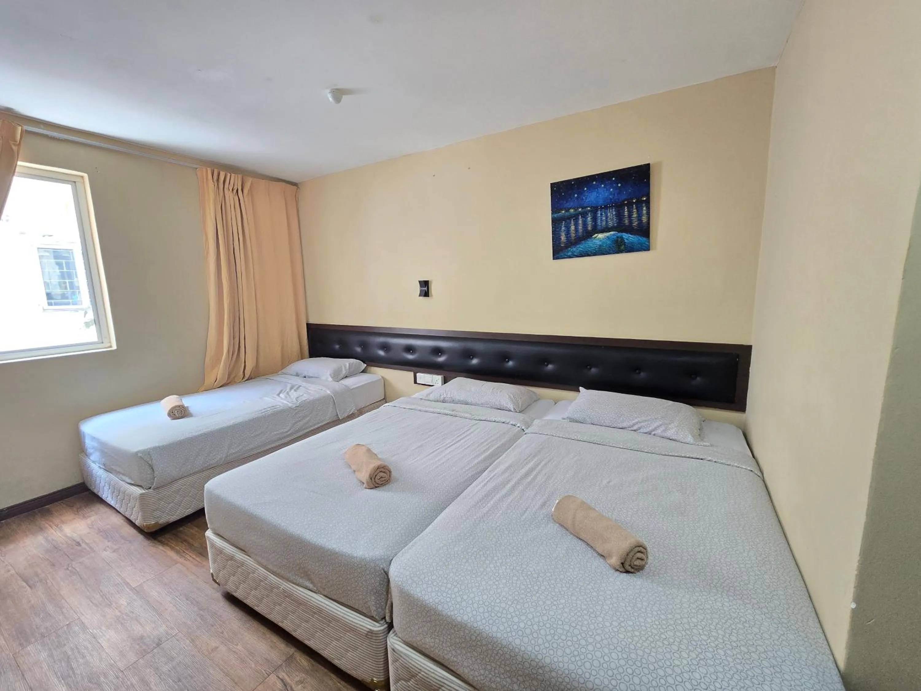 Bed in Fast Hotel Melaka Near Menara Taming Sari - 2 Mins Only