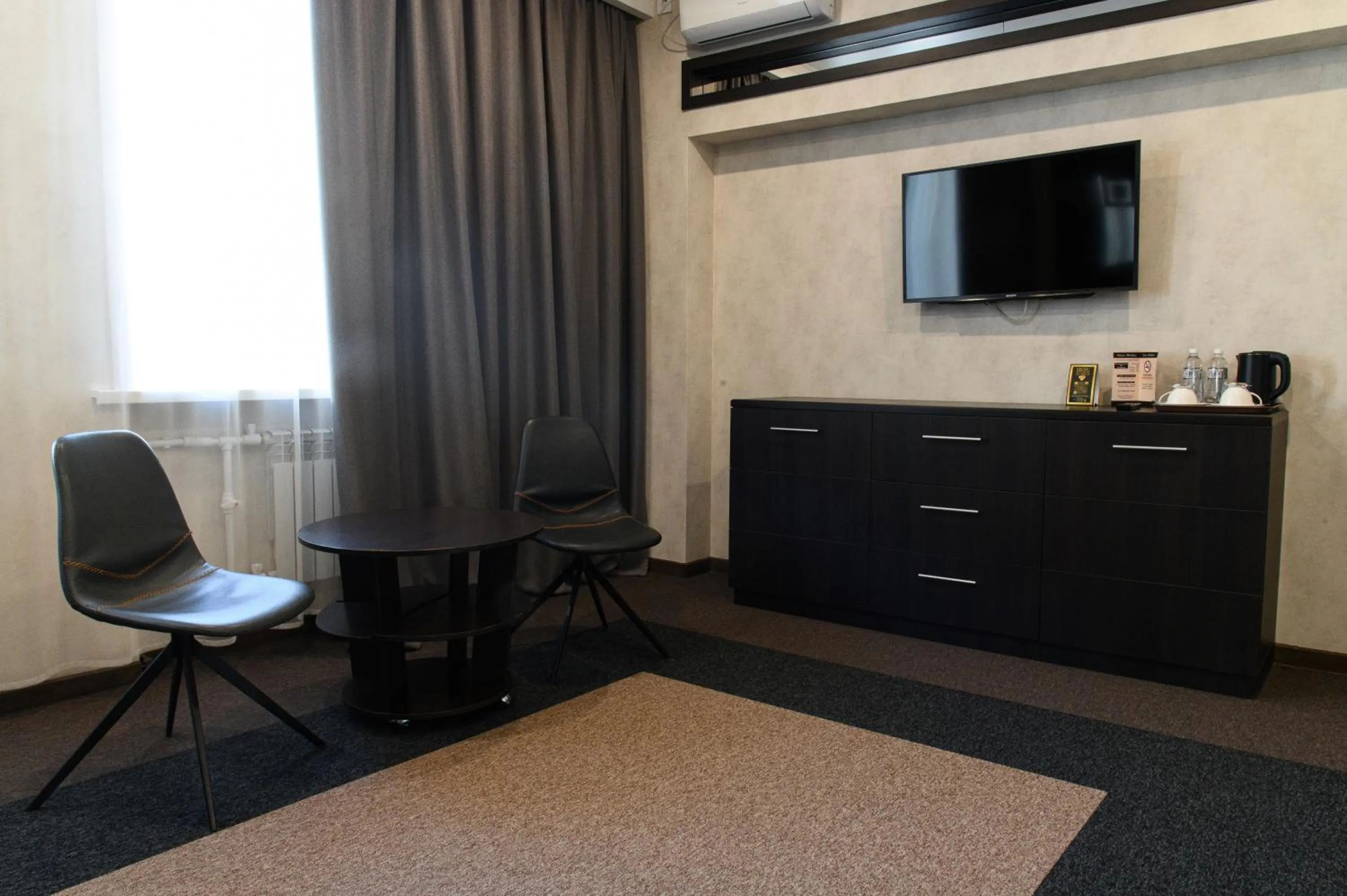 Coffee/tea facilities in Meridian