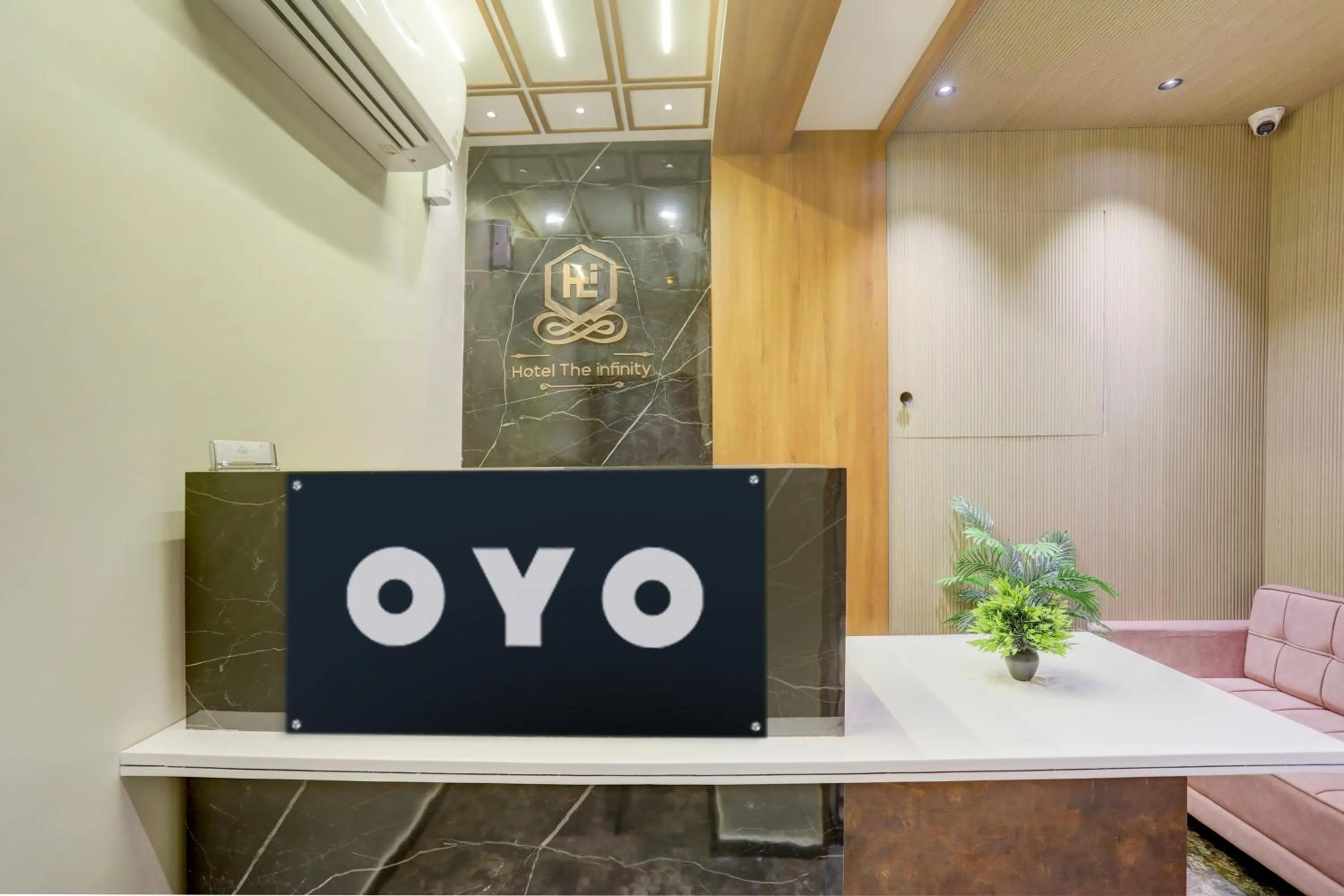 Lobby or reception in Hotel O The Infinity