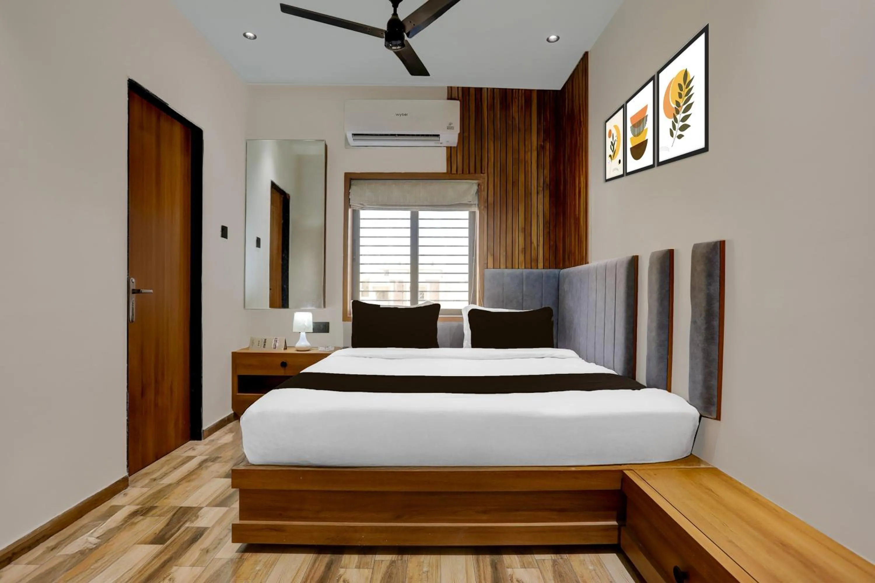 Bedroom, Bed in Hotel O The Infinity