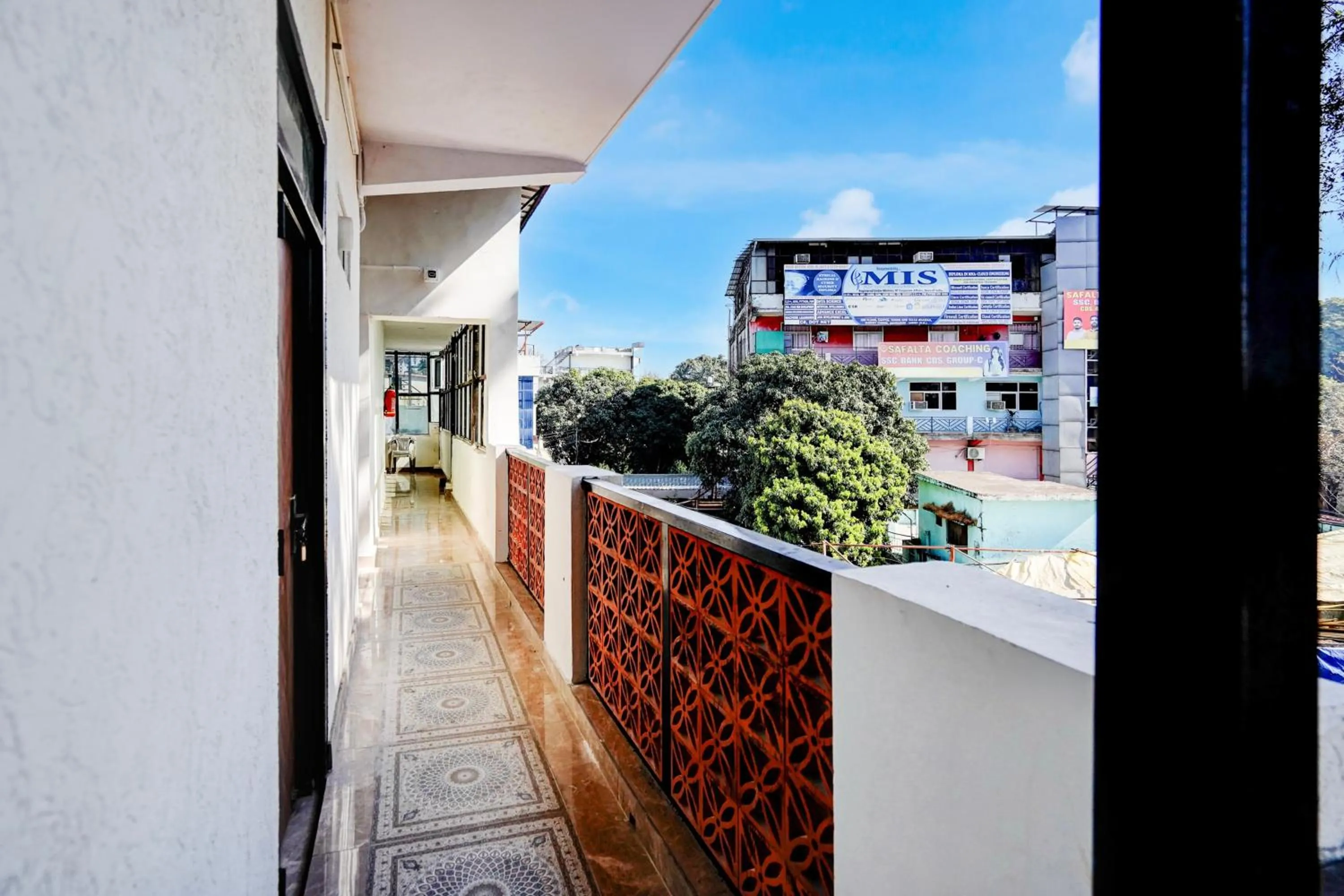Lobby or reception in Hotel O Survey Chowk Bus Terminal Dehradun