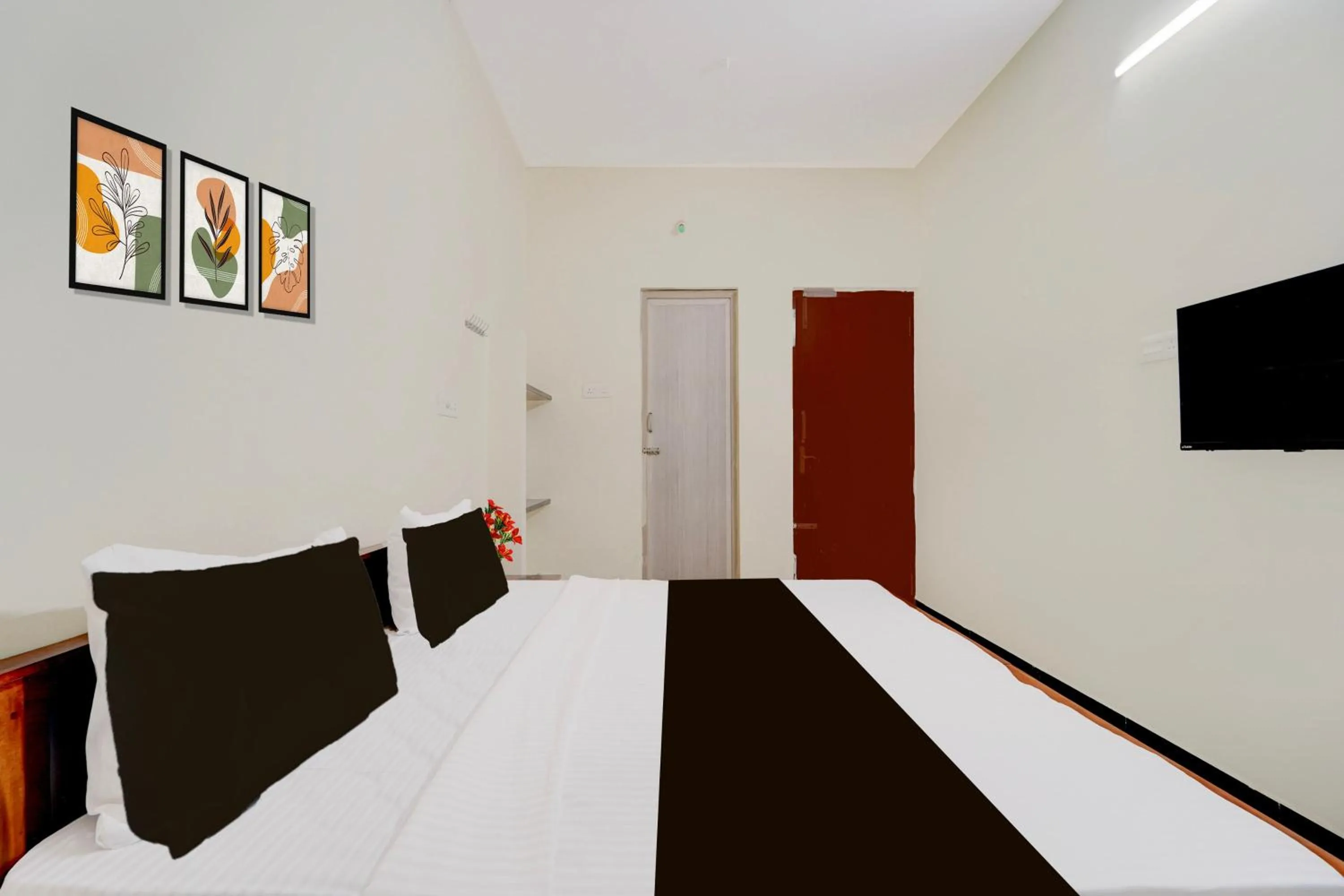 Bedroom, Bed in Super Collection O Prozone Mall Coimbatore Formerly Nira Residency