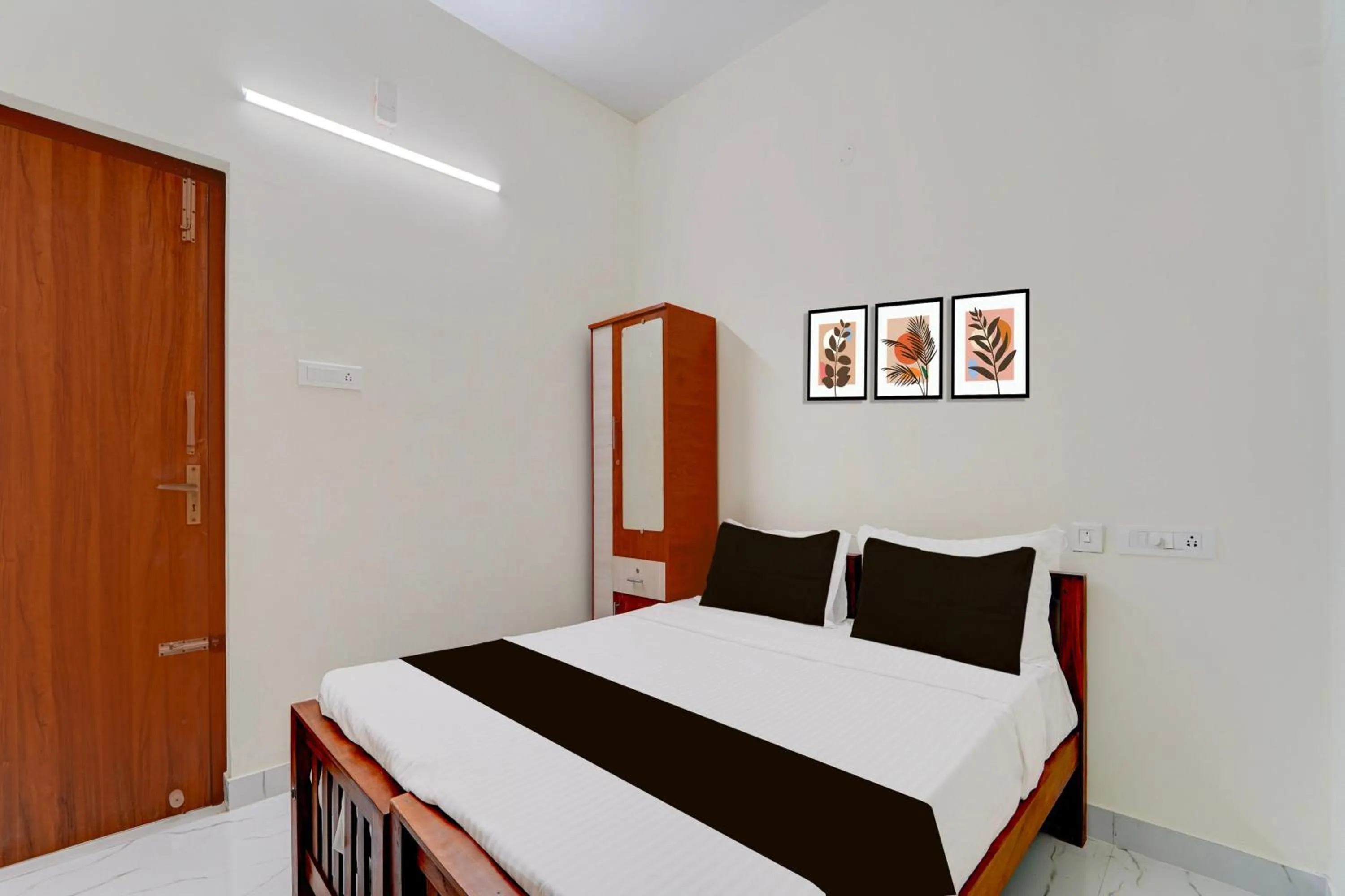 Bedroom, Bed in Super Collection O Prozone Mall Coimbatore Formerly Nira Residency