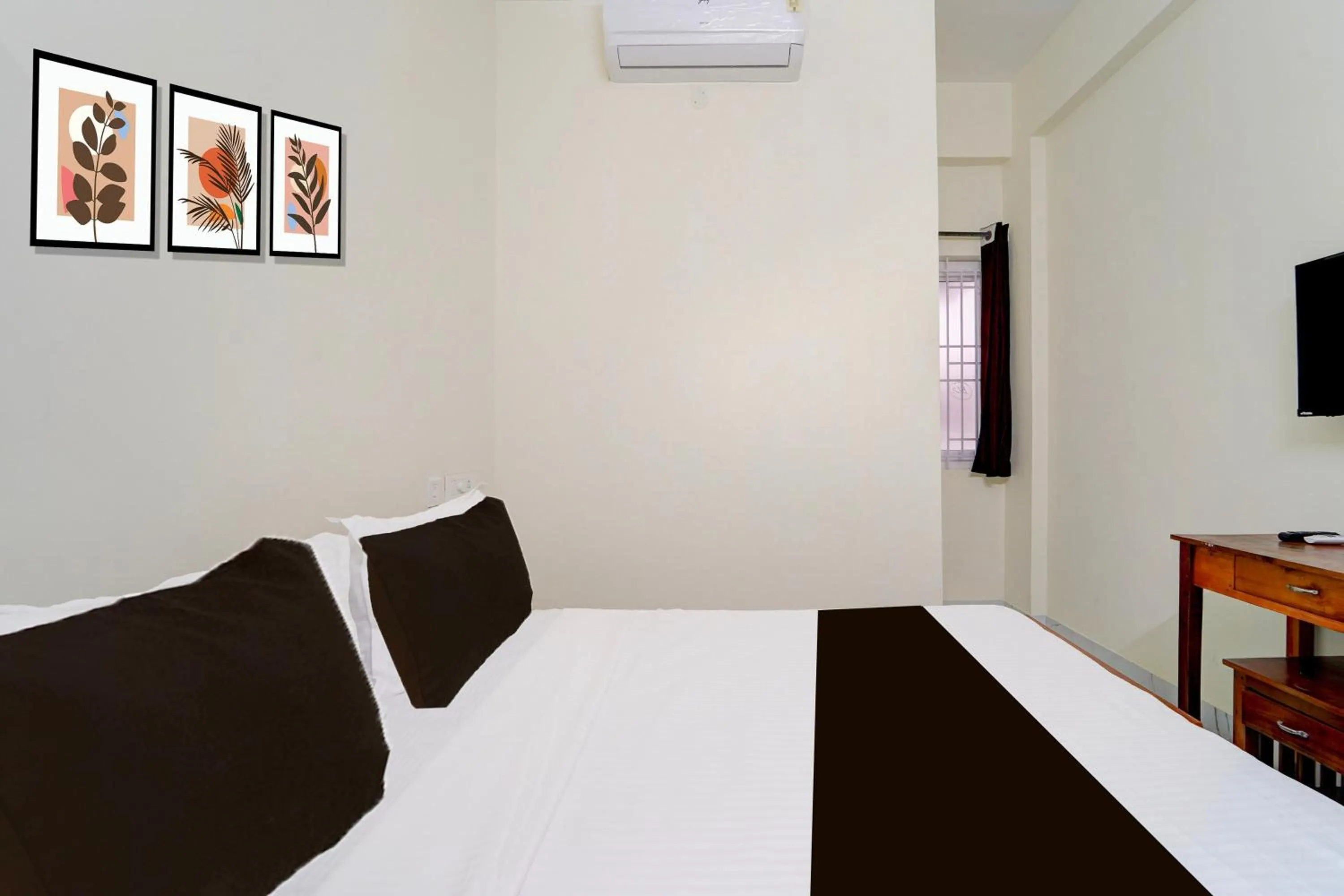 Bedroom, Bed in Super Collection O Prozone Mall Coimbatore Formerly Nira Residency