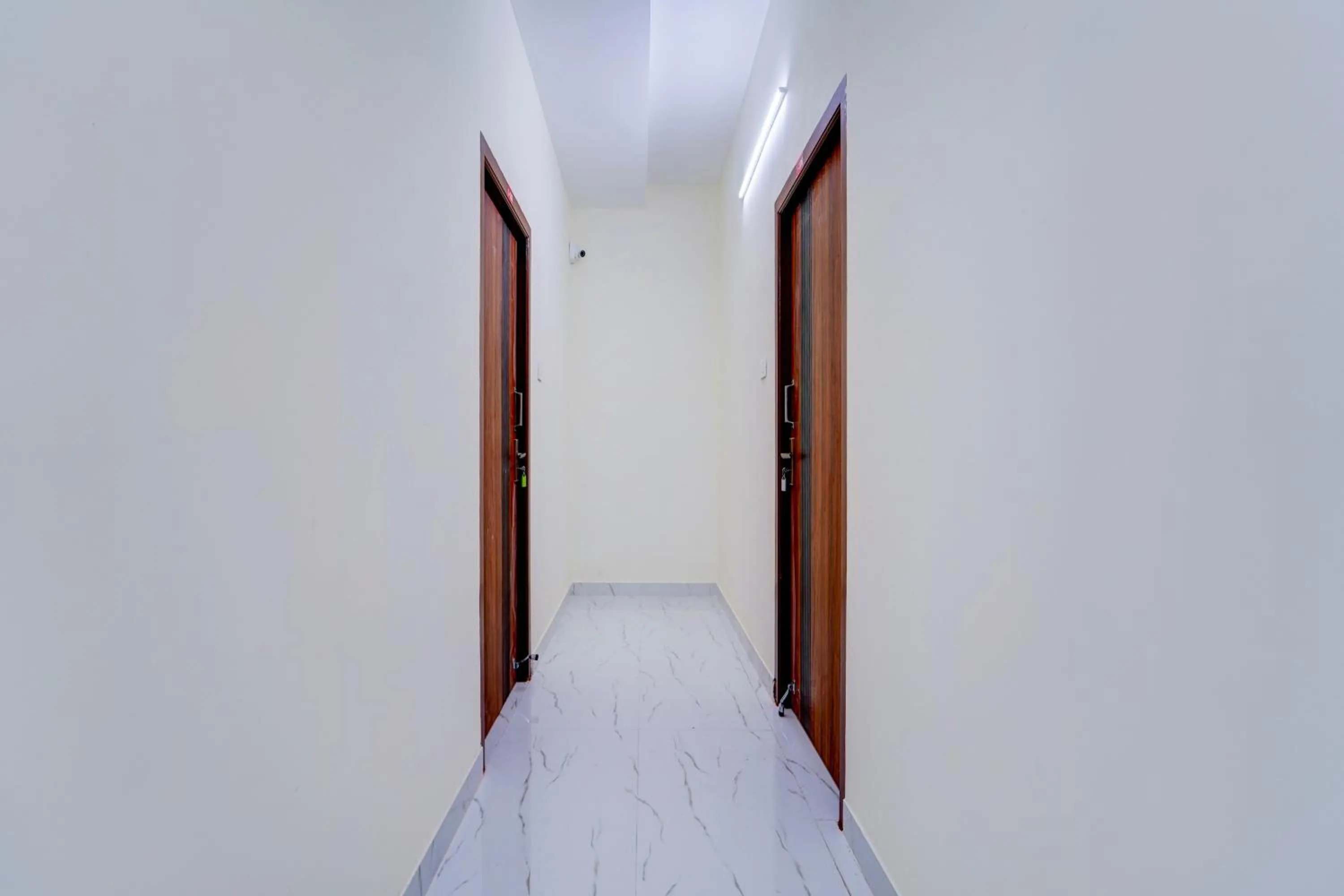 Lobby or reception, Bed in Super Collection O Prozone Mall Coimbatore Formerly Nira Residency