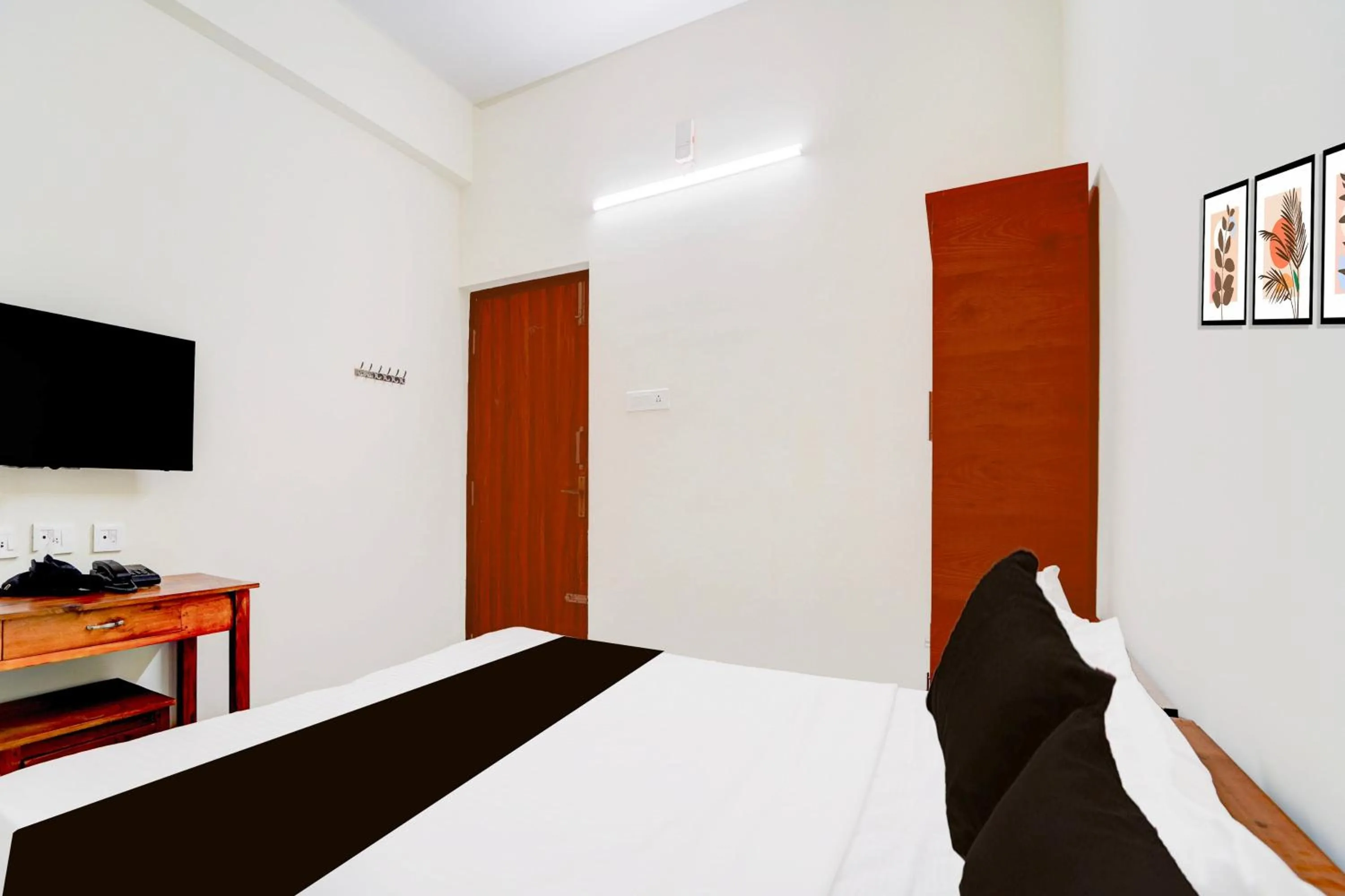 Bedroom, Bed in Super Collection O Prozone Mall Coimbatore Formerly Nira Residency