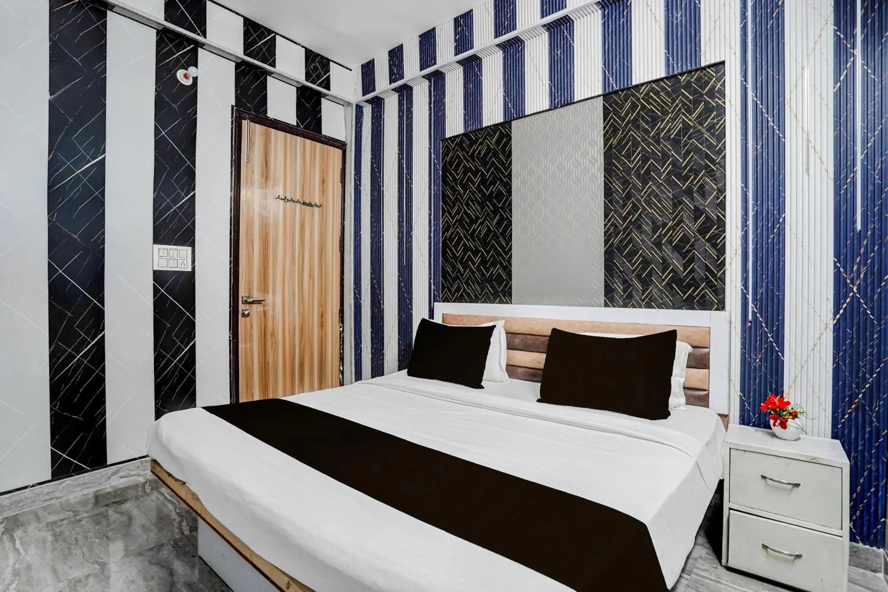 Classic Triple Room - single occupancy in Hotel O Sector 121 Gaur City Mall Noida Formerly Royal FNG Classic Triple Room - single occupancy in Hotel O Sector 121 Gaur City Mall Noida Formerly Royal FNG