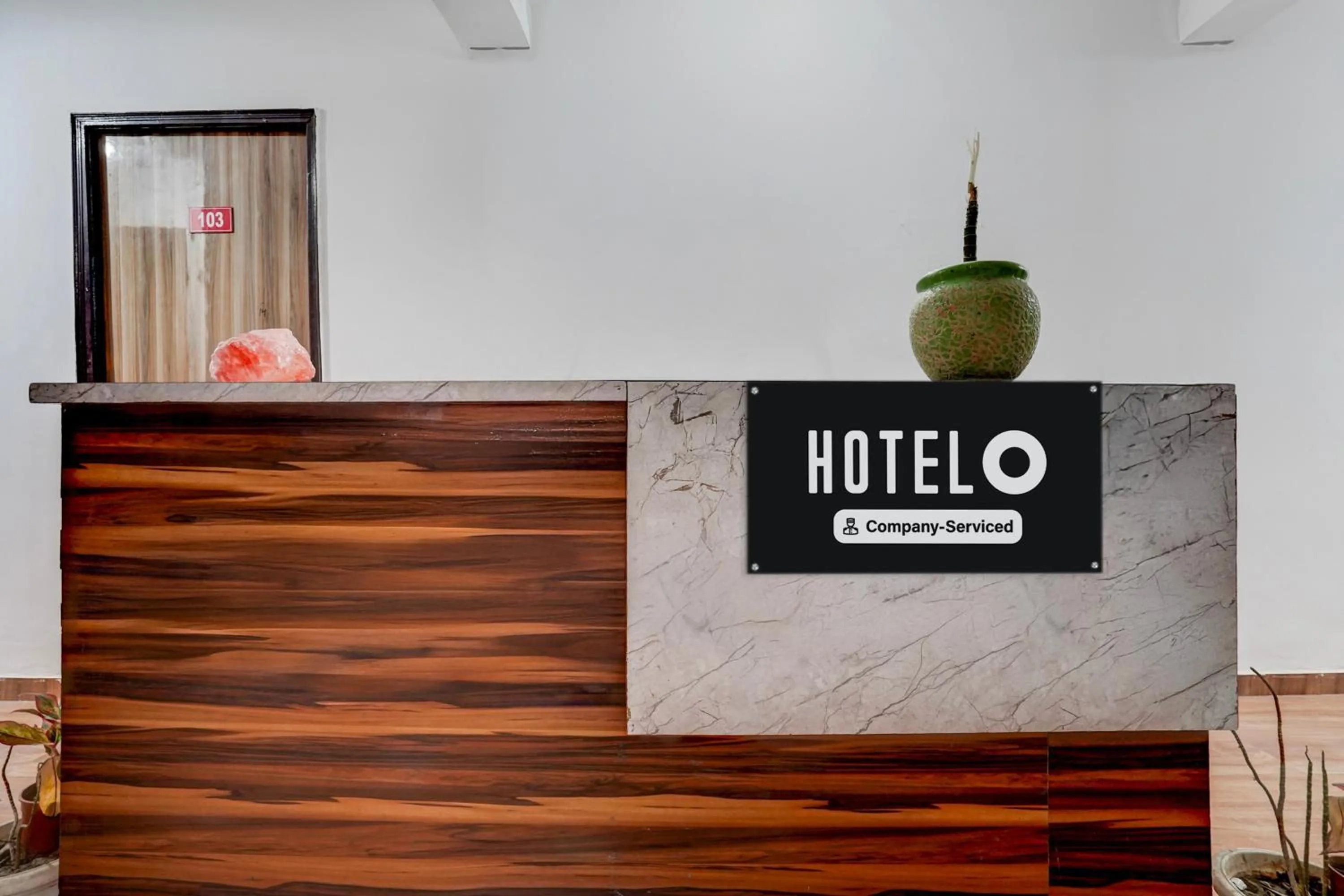 Hotel O Sector 121 Gaur City Mall Noida Formerly Royal FNG