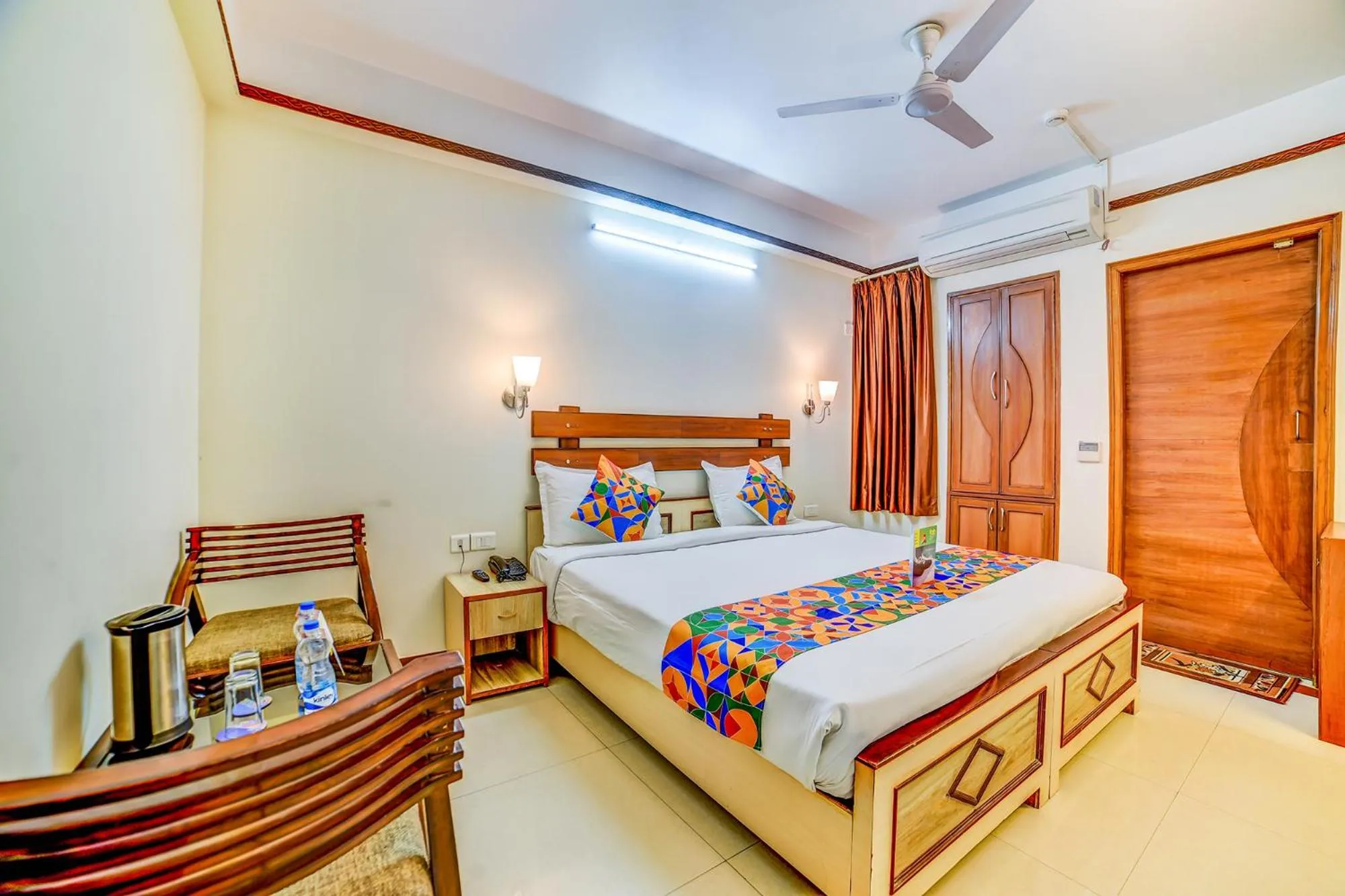 Bedroom, Bed in Hotel Kings Corner