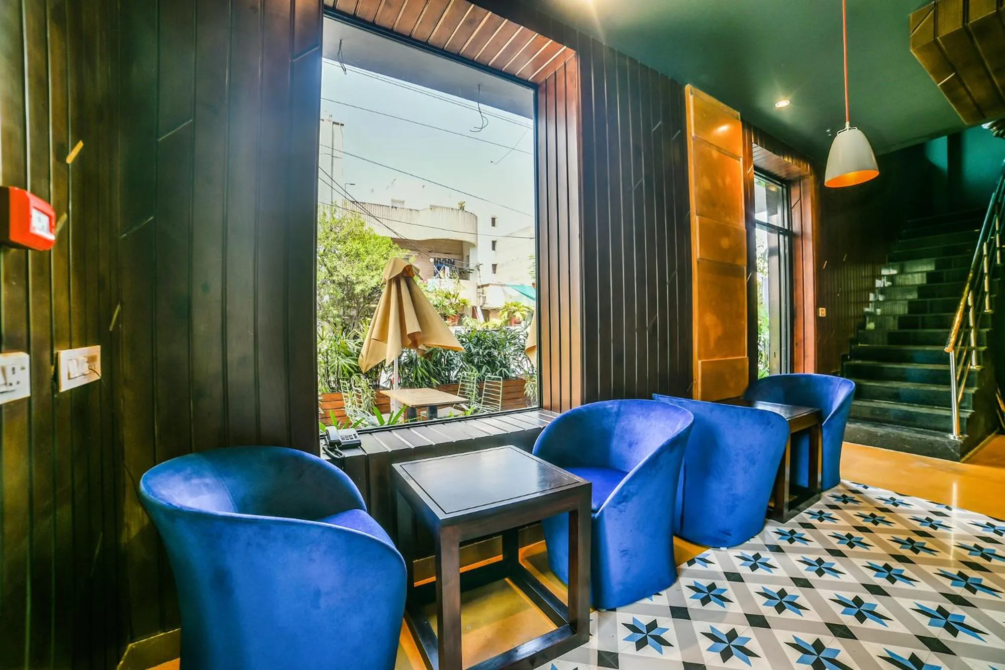 Seating area in Hotel Kings Corner