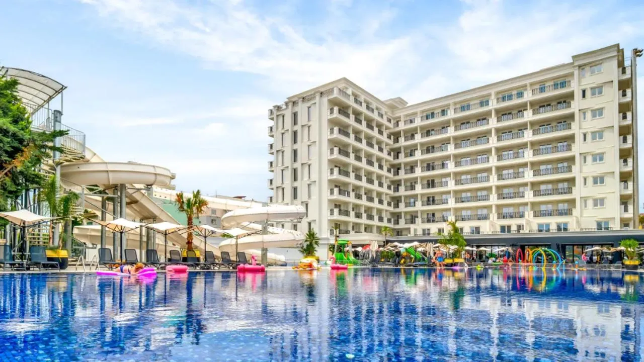 Property building in Bonita Luxury Resort & Spa