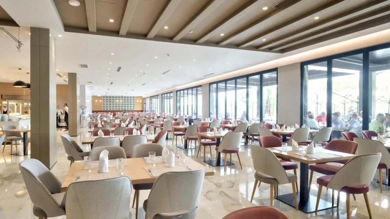 Restaurant/places to eat in Bonita Luxury Resort & Spa