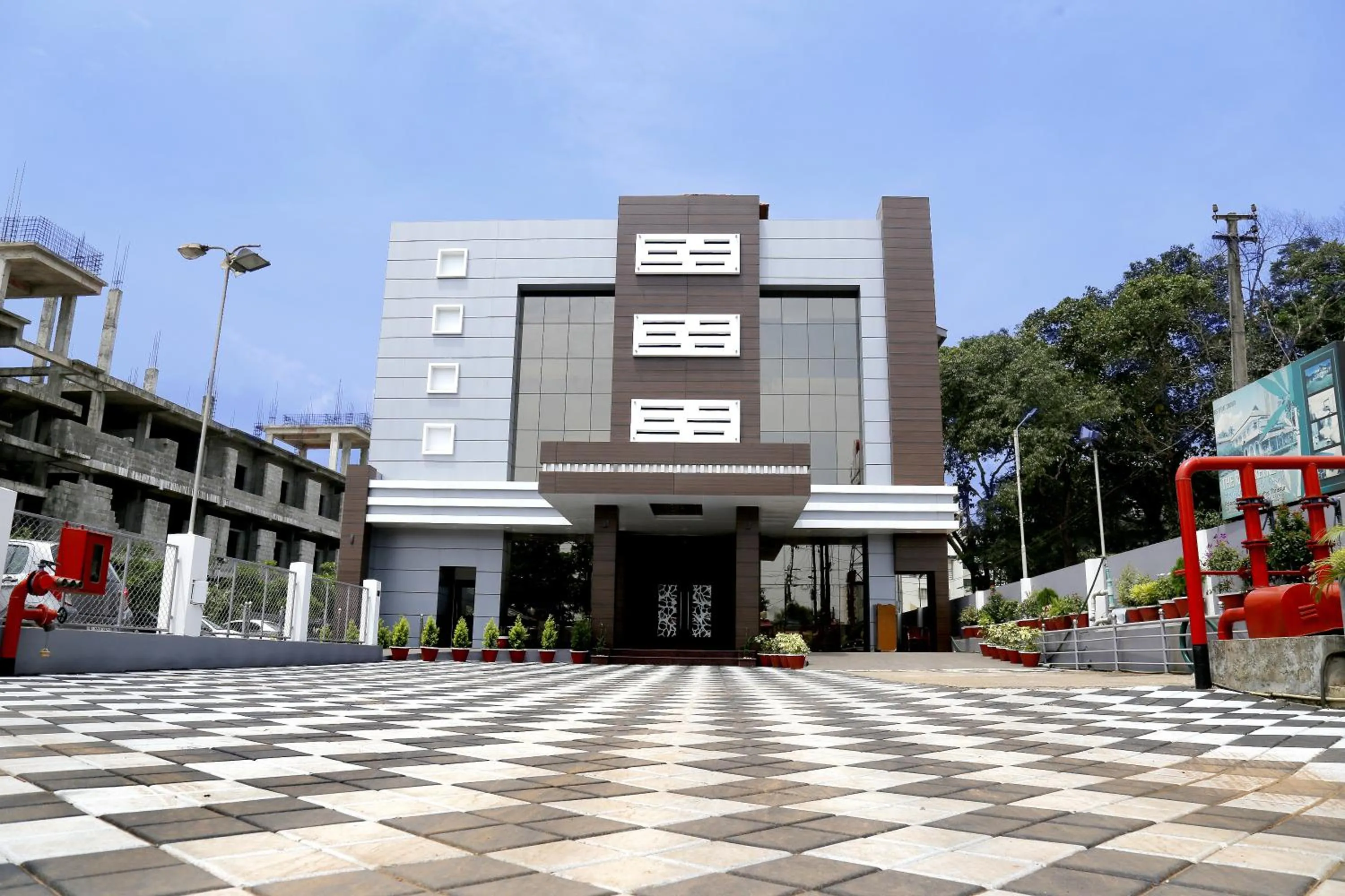 Property building in Rydges Inn