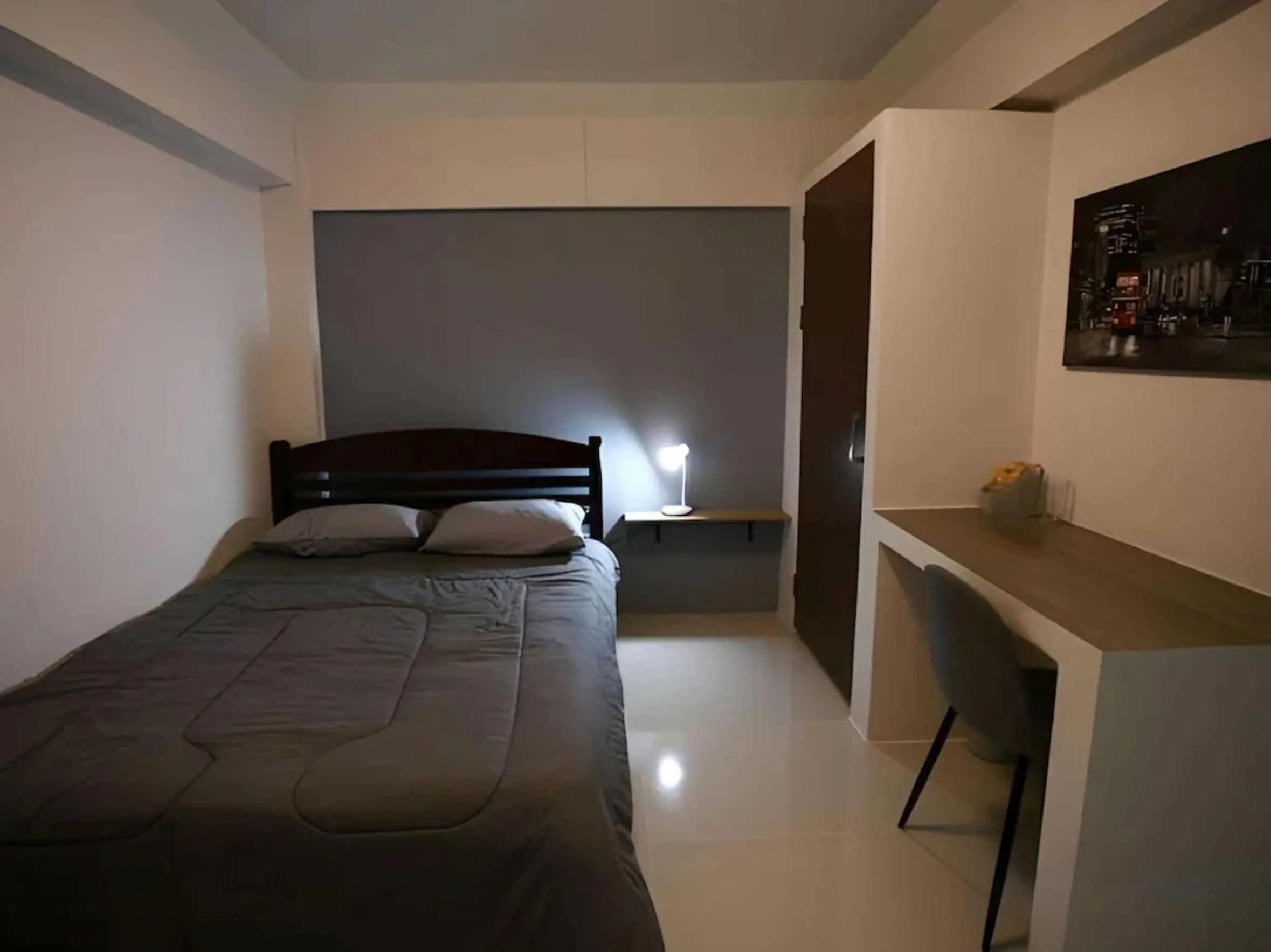 Bedroom, Bed in RQ Suvarnabhumi Airport by Collection O
