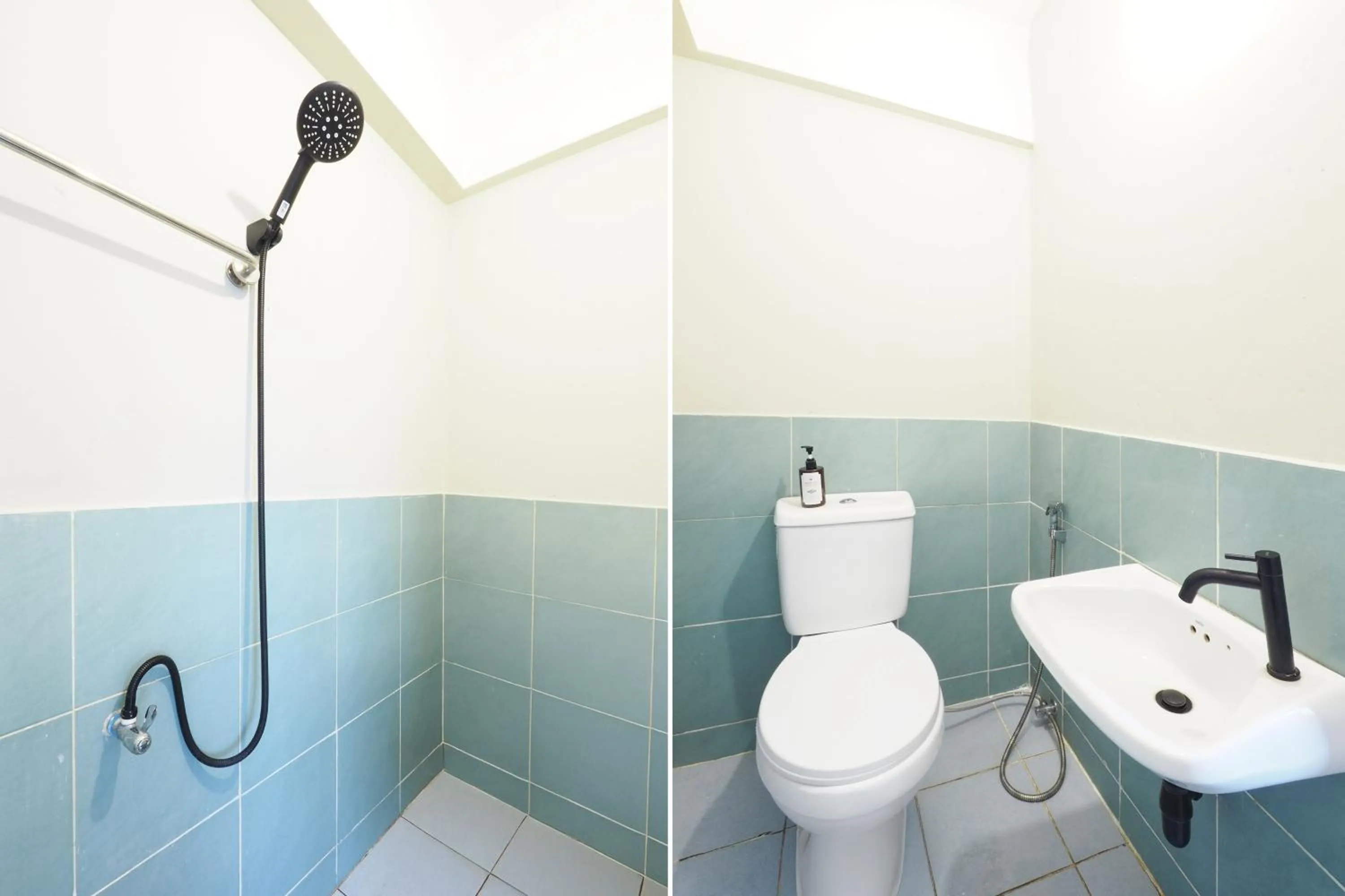 Bathroom in RQ Bangkok Huai Khwang by Collection O