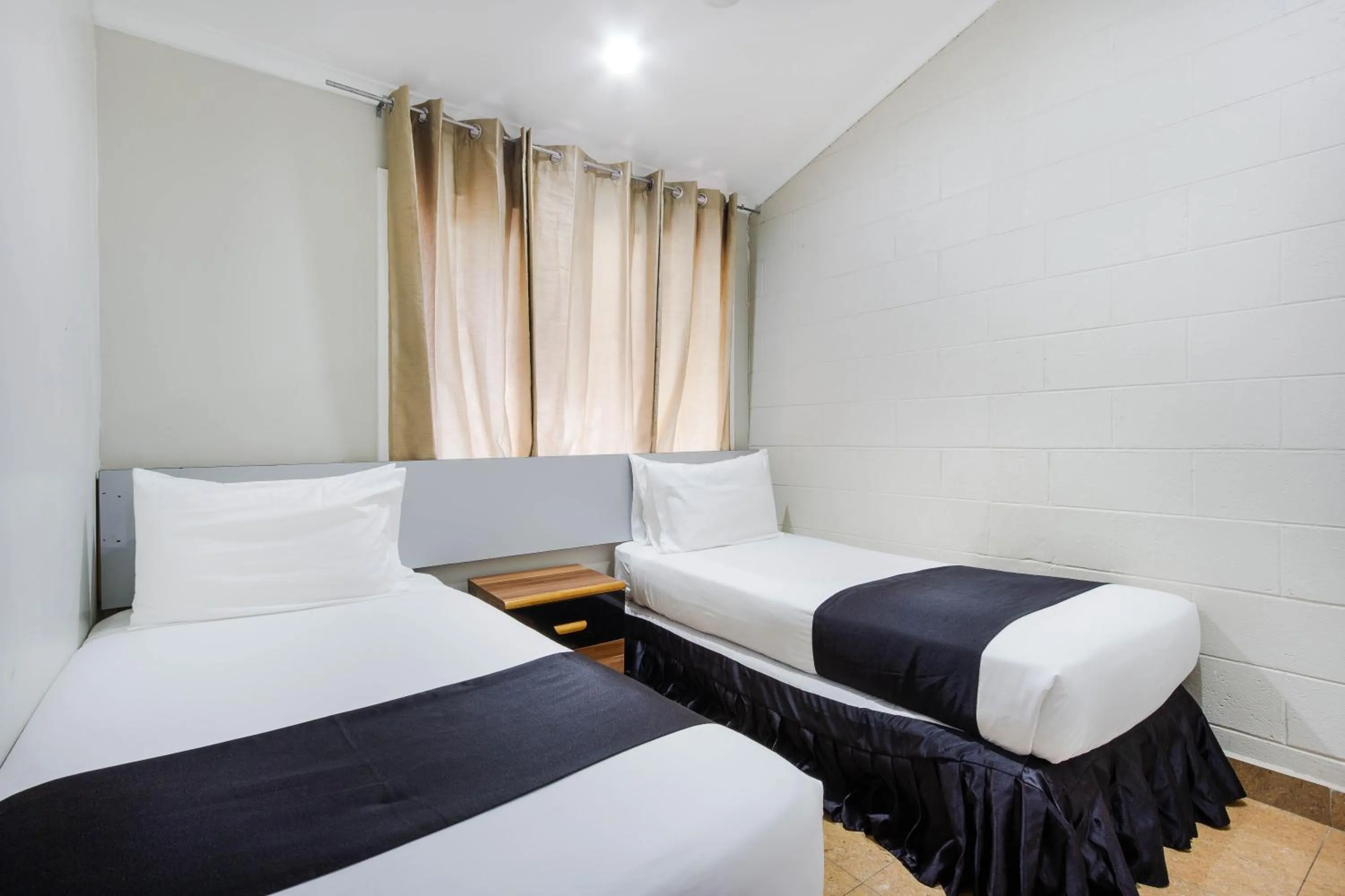 Bed in Citi Serviced Apartments - Korobosea