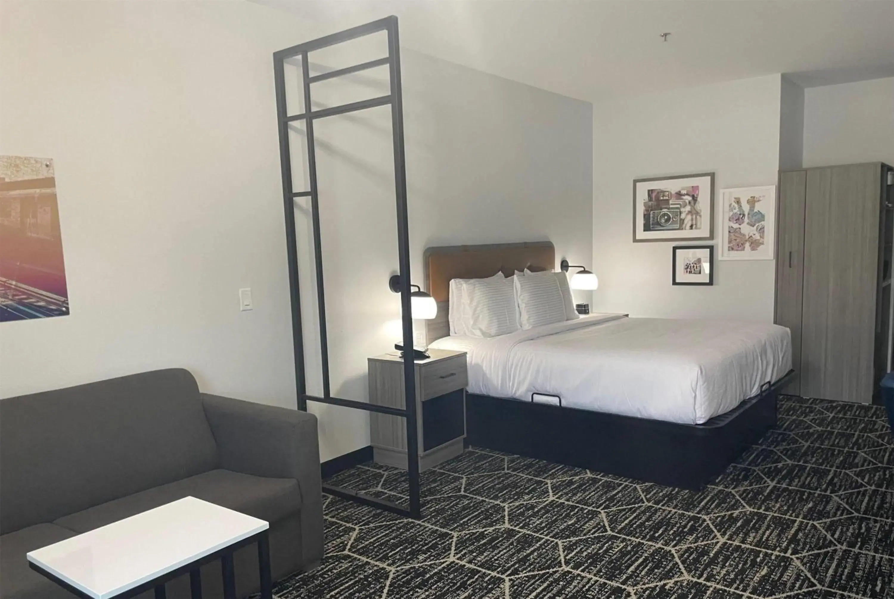 Photo of the whole room, Bed in La Quinta Inn & Suites by Wyndham Olive Branch Photo of the whole room, Bed in La Quinta Inn & Suites by Wyndham Olive Branch