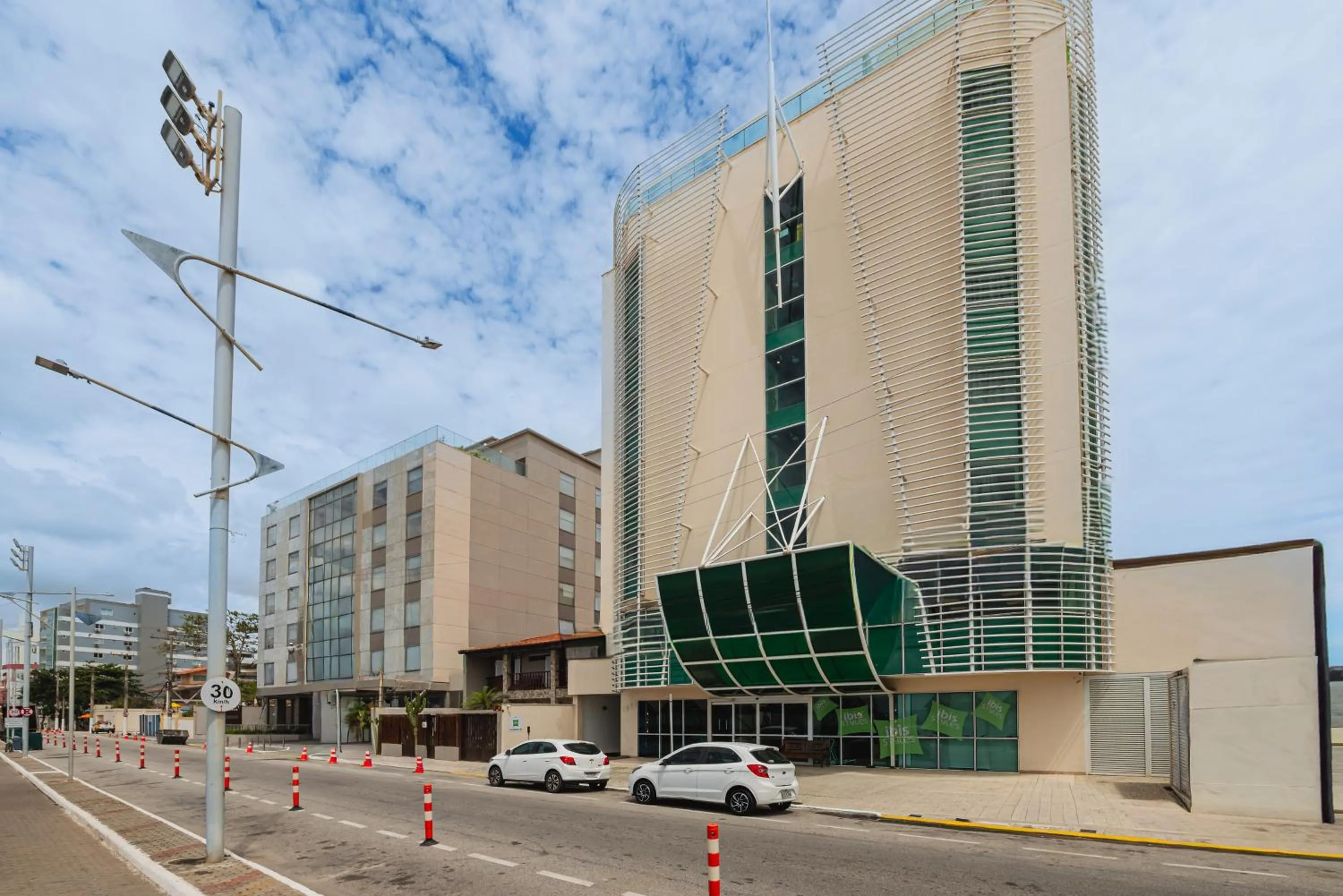 Street view in Ibis Styles Macaé