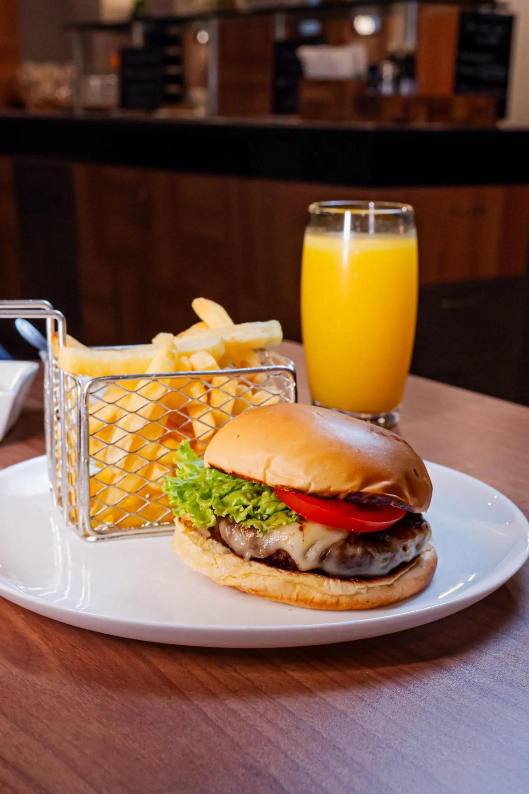 Food and drinks in Ibis Styles Macaé