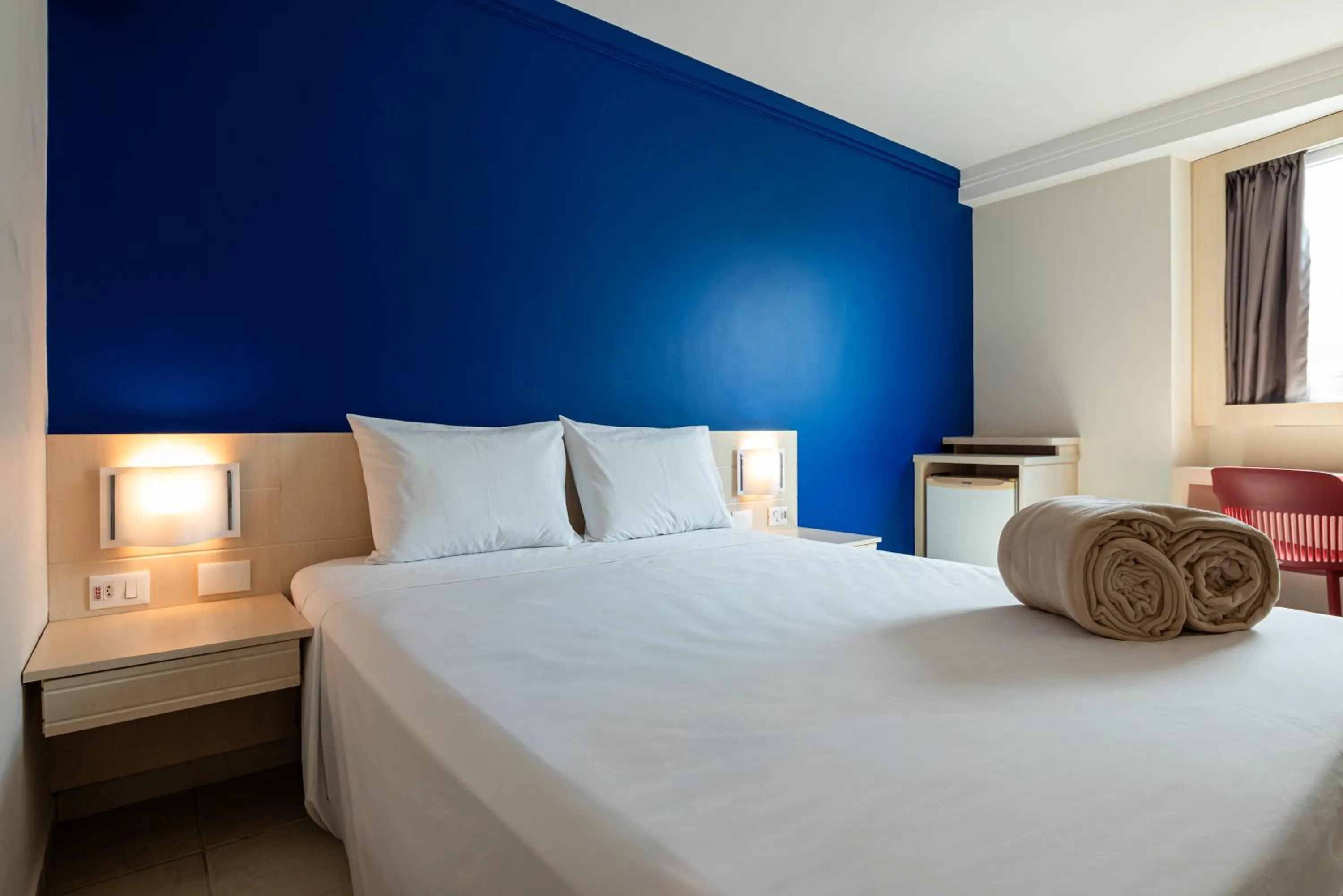 Photo of the whole room, Bed in Ibis Styles Macaé