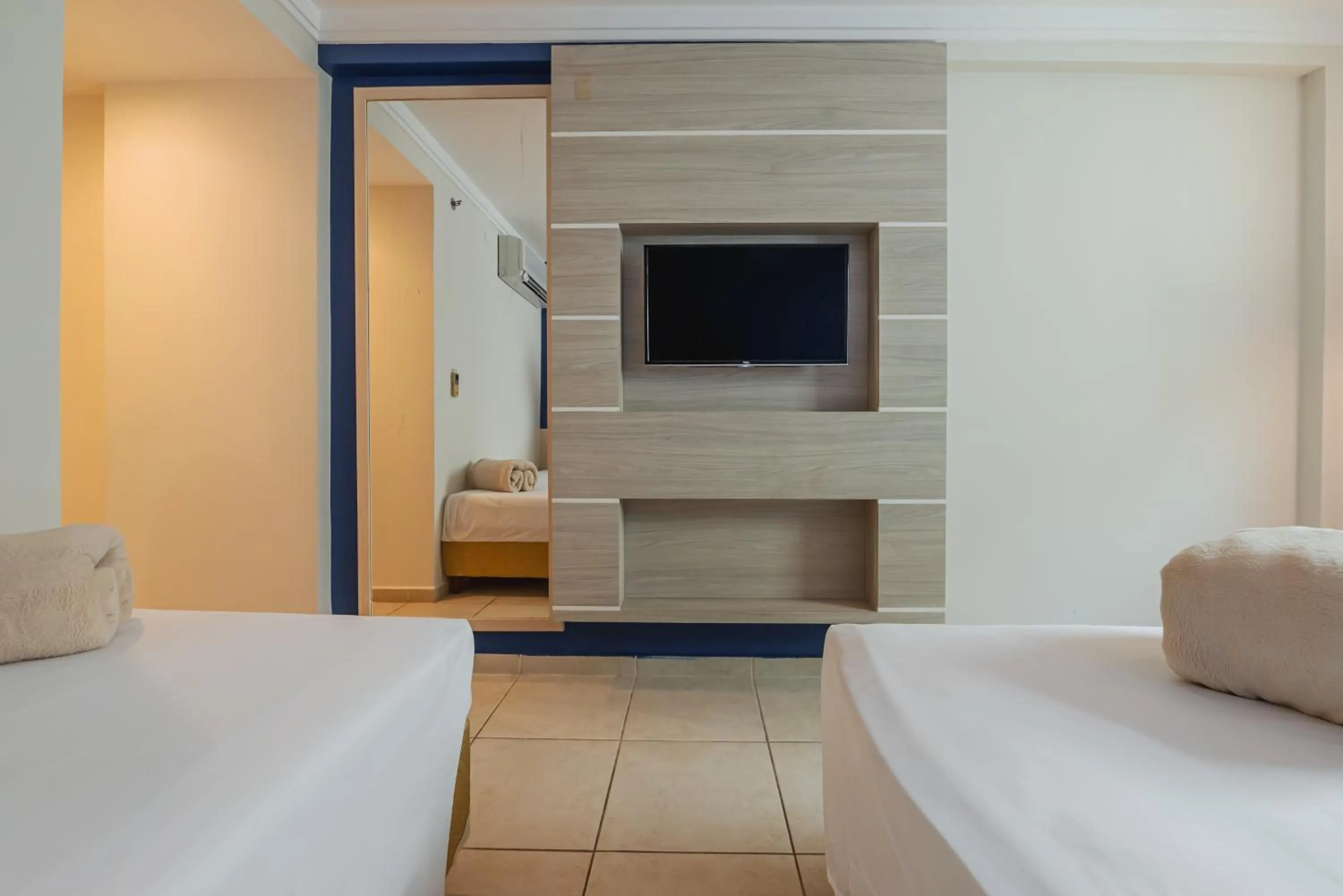 TV and multimedia, Bed in Ibis Styles Macaé