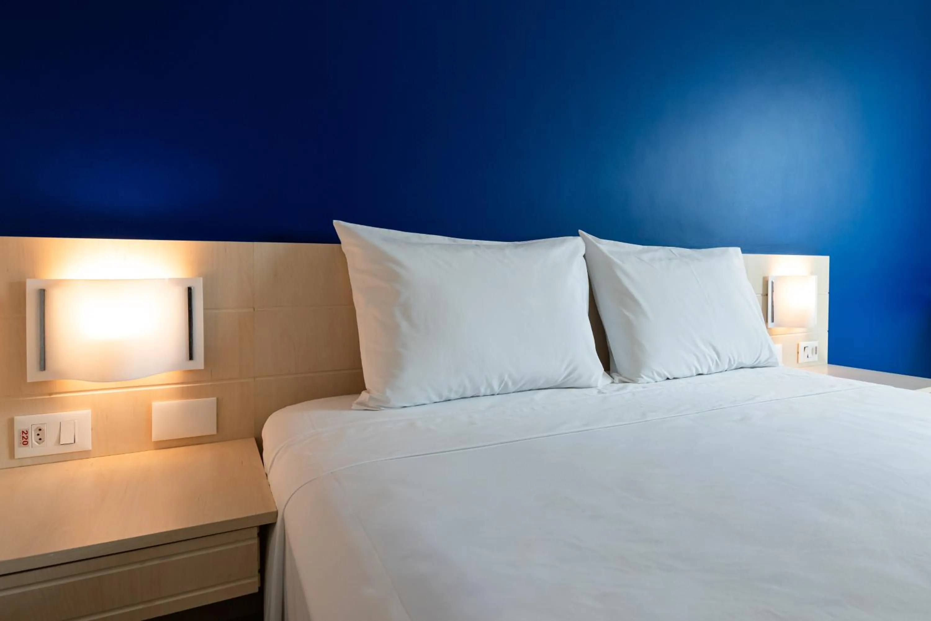Bedroom, Bed in Ibis Styles Macaé