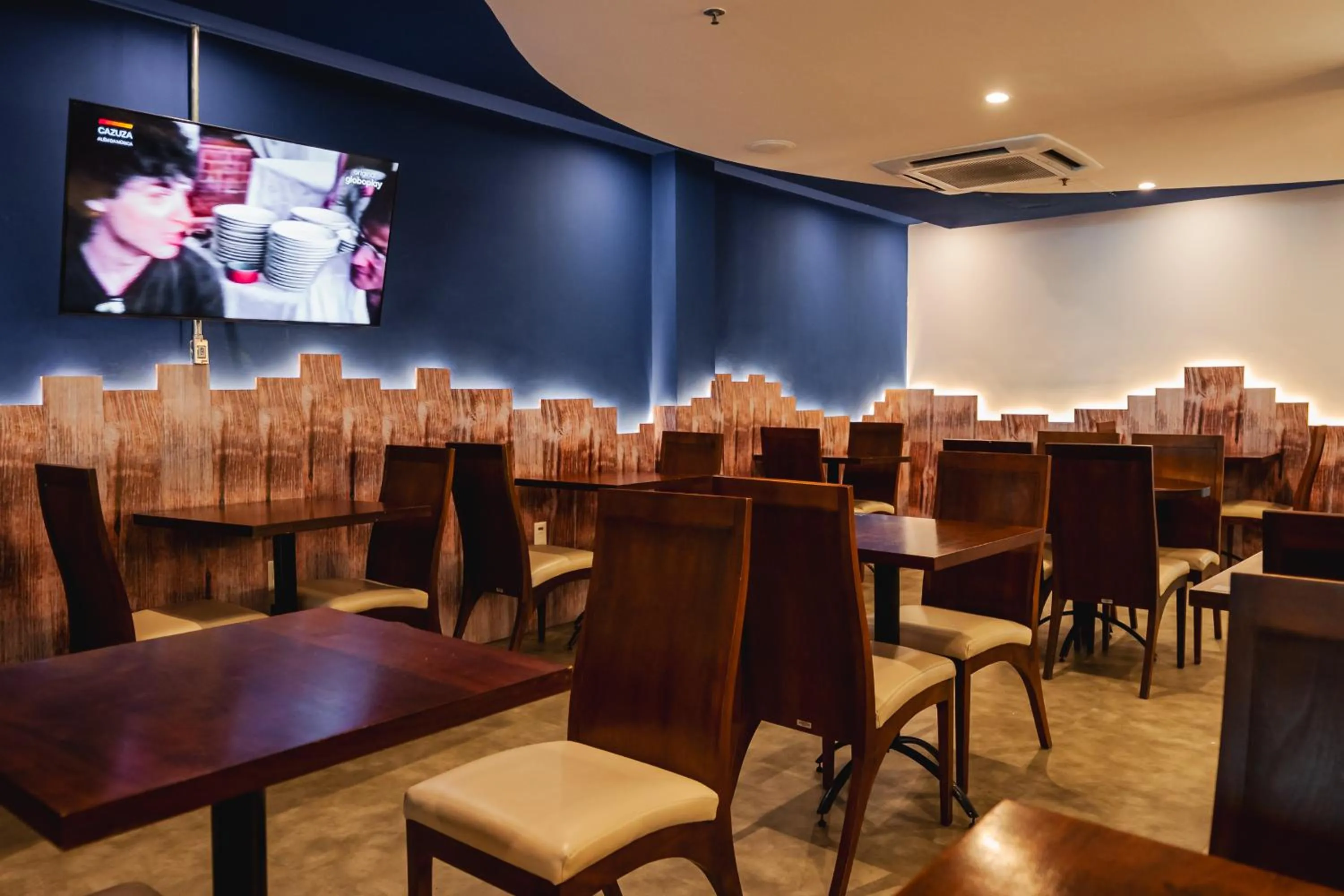 Restaurant/places to eat in Ibis Styles Macaé