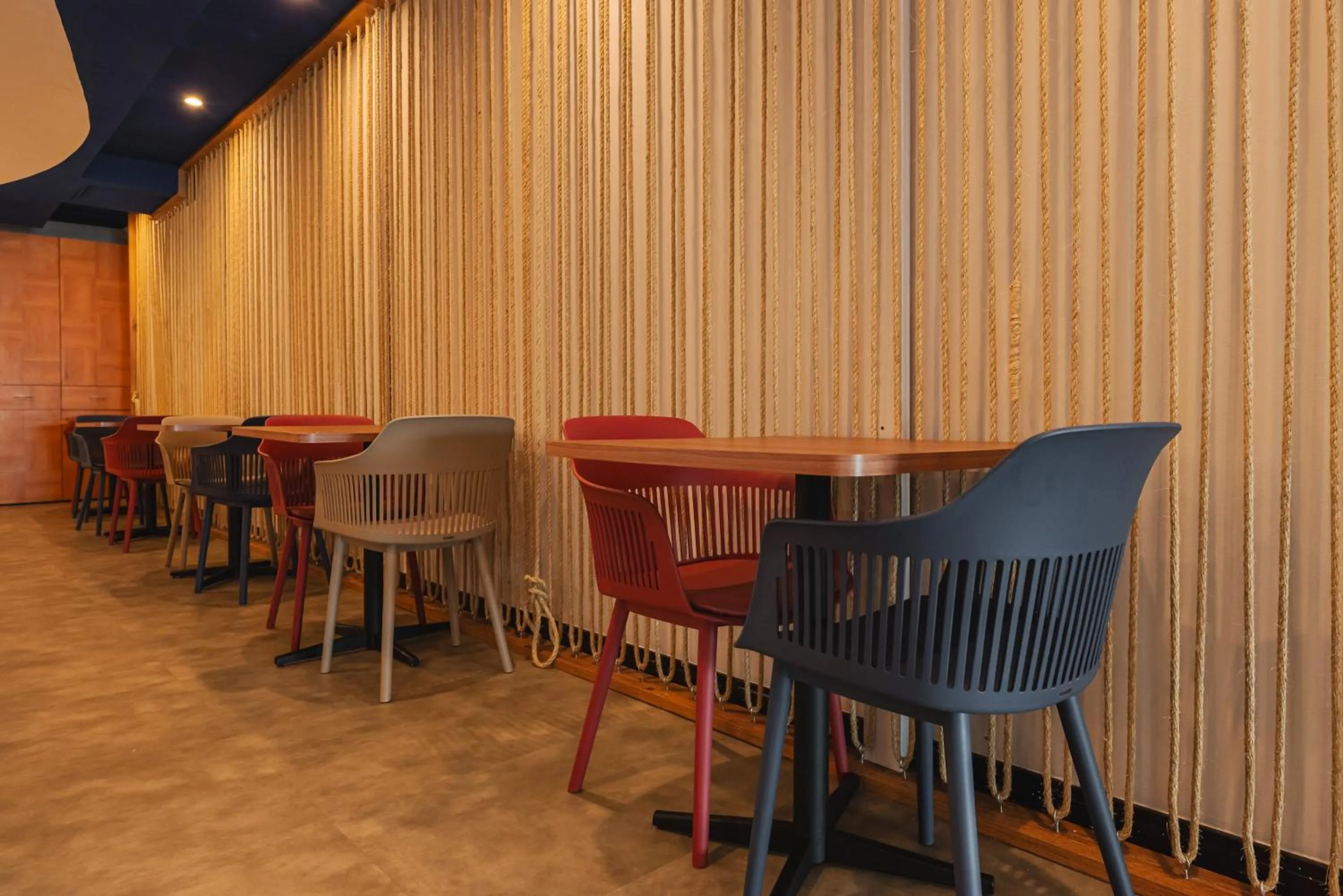 Restaurant/places to eat in Ibis Styles Macaé