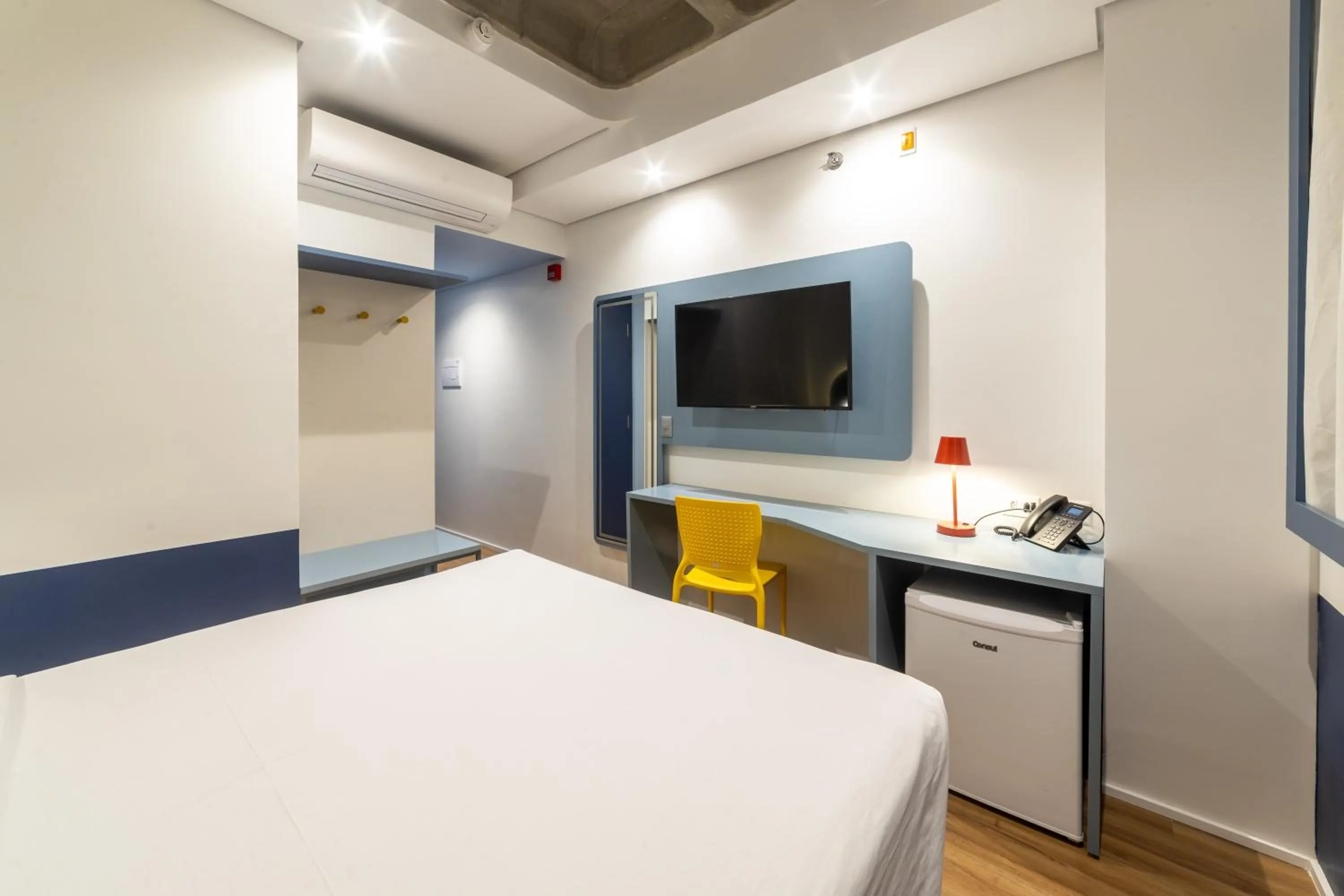 Bedroom, Bed in ibis Styles Fortaleza Shopping Giga Mall