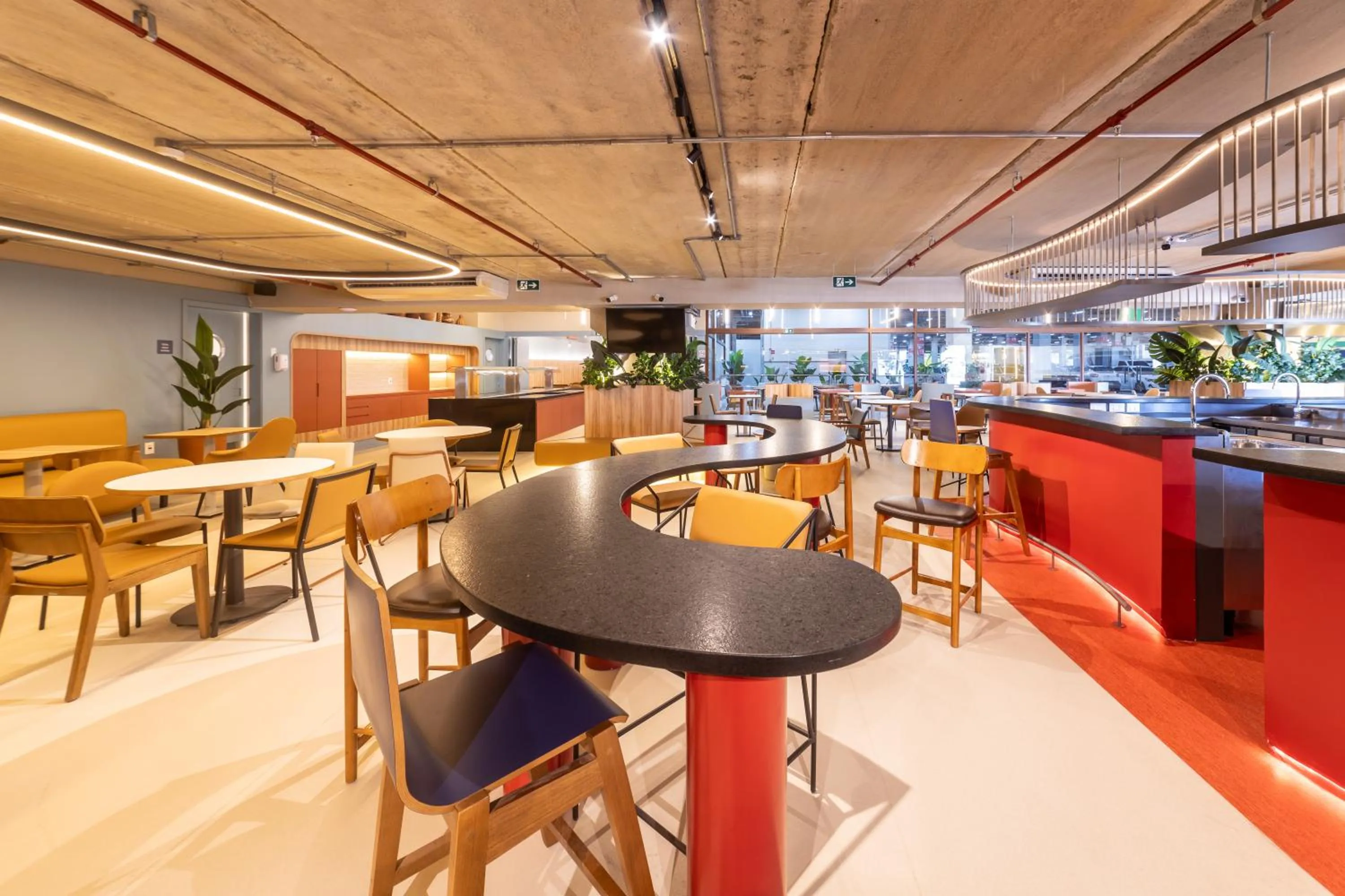 Restaurant/places to eat in ibis Styles Fortaleza Shopping Giga Mall