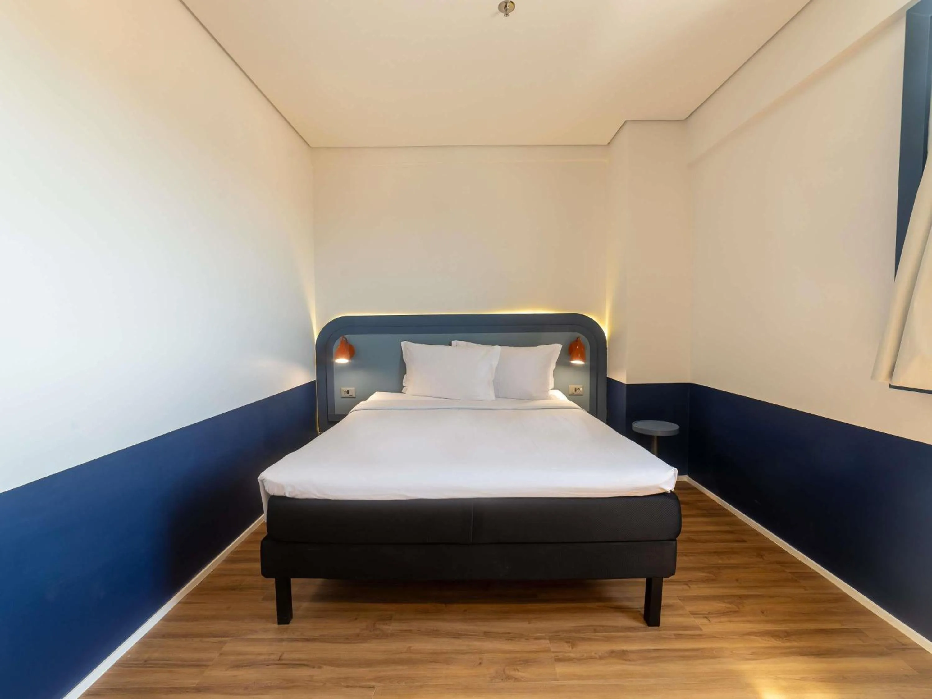 Bedroom, Bed in ibis Styles Fortaleza Shopping Giga Mall