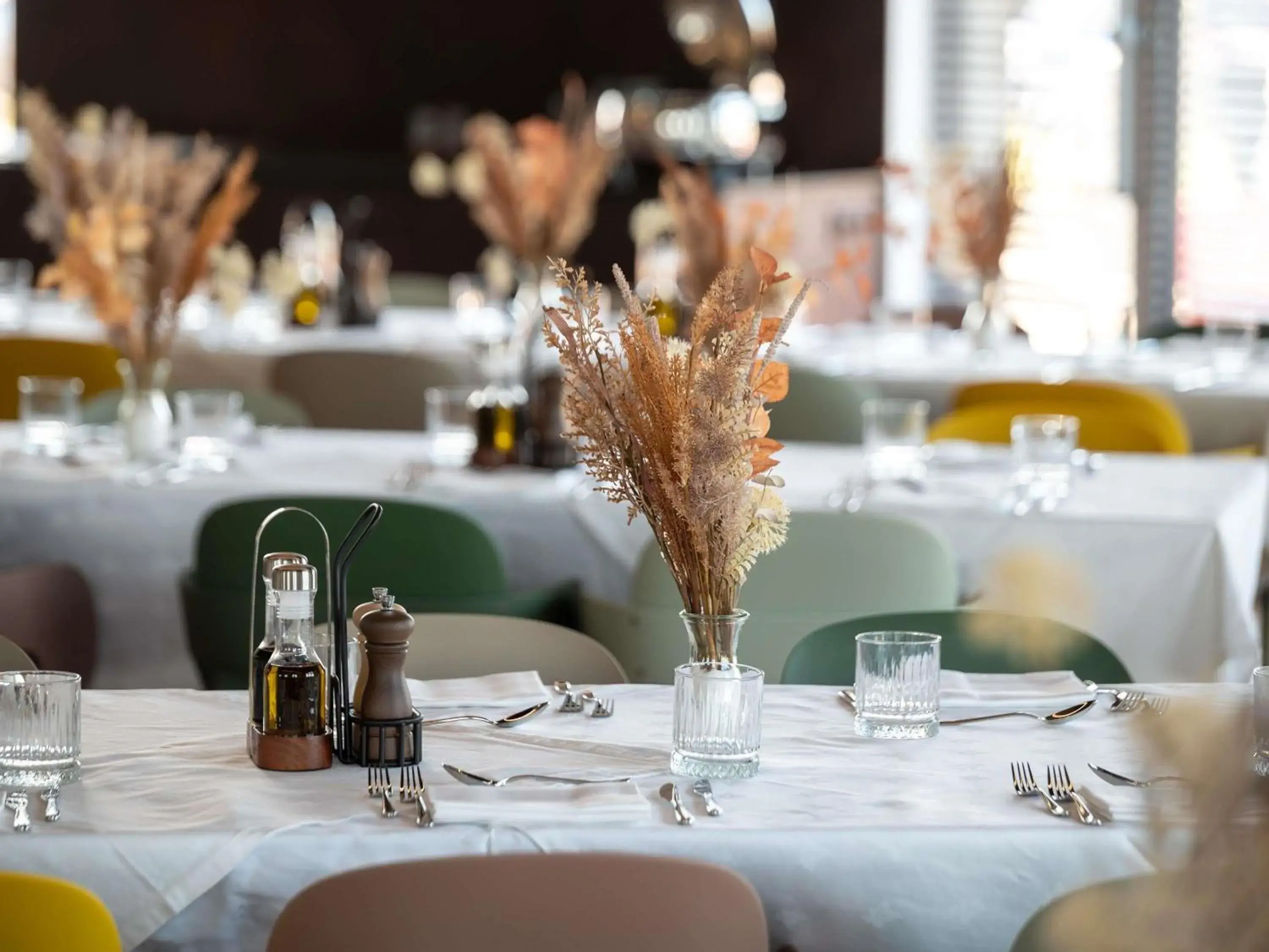 Restaurant/places to eat in ibis Styles Debrecen Airport Restaurant/places to eat in ibis Styles Debrecen Airport