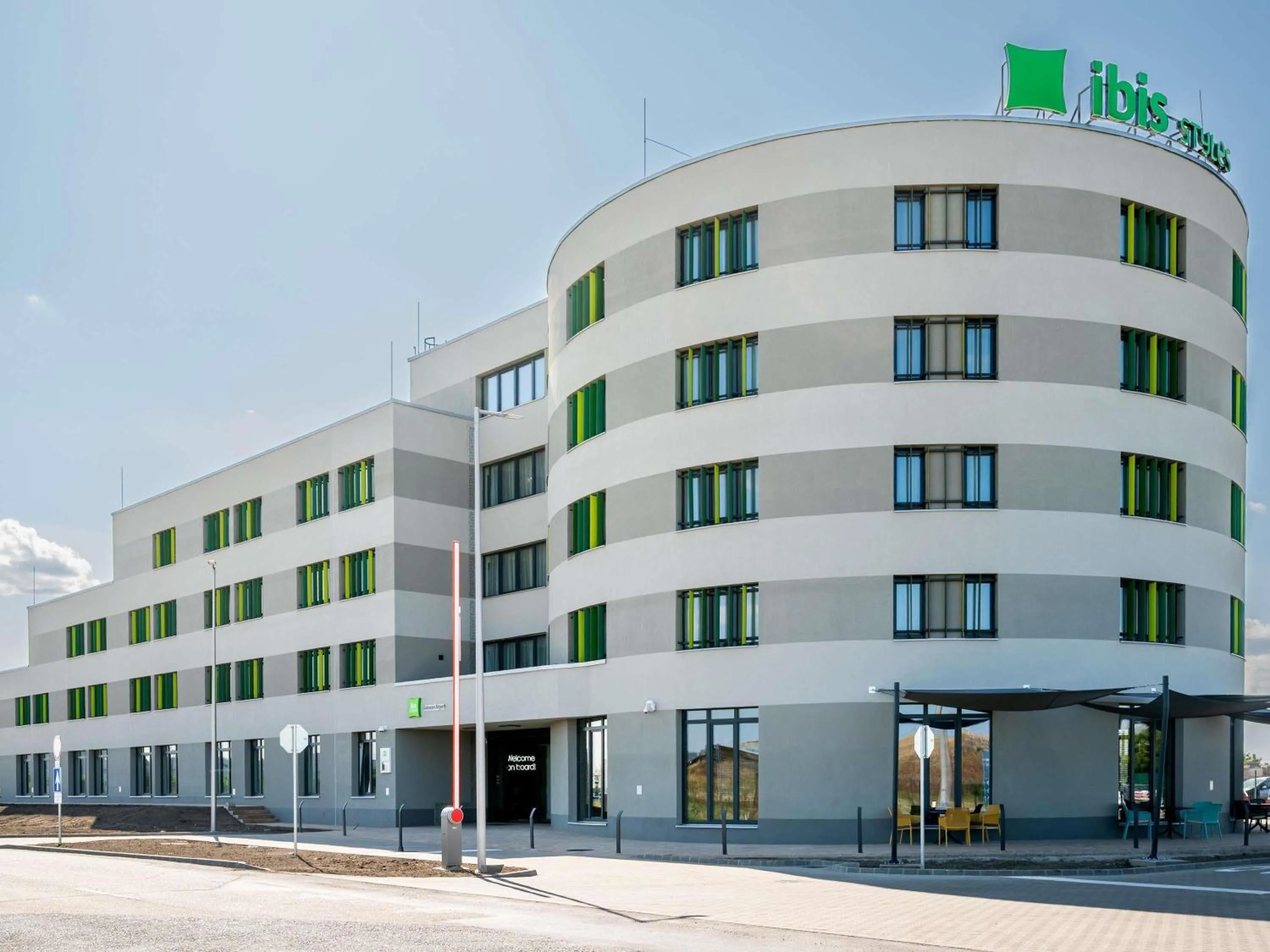 Property building in ibis Styles Debrecen Airport