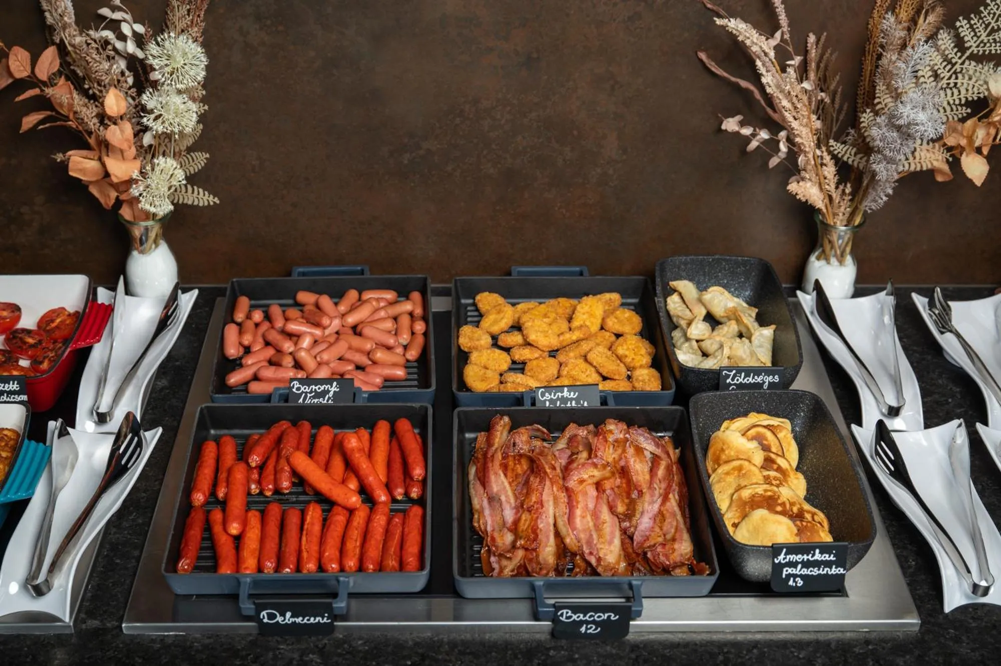 Buffet breakfast in ibis Styles Debrecen Airport