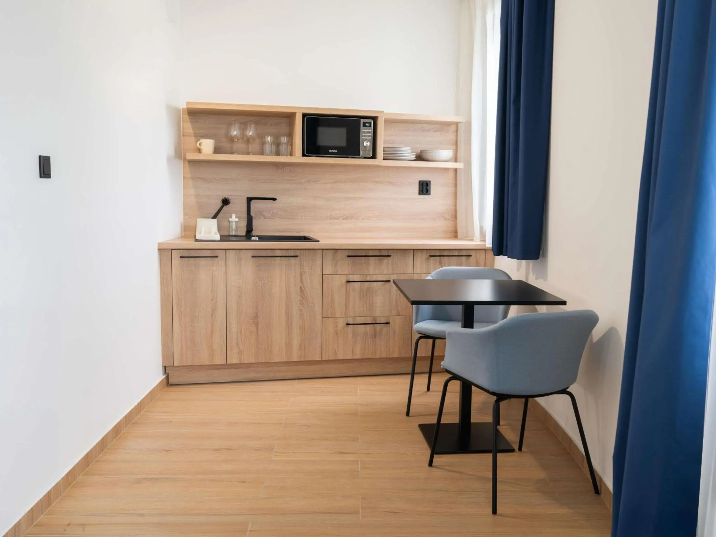 Bedroom in ibis Styles Debrecen Airport Bedroom in ibis Styles Debrecen Airport