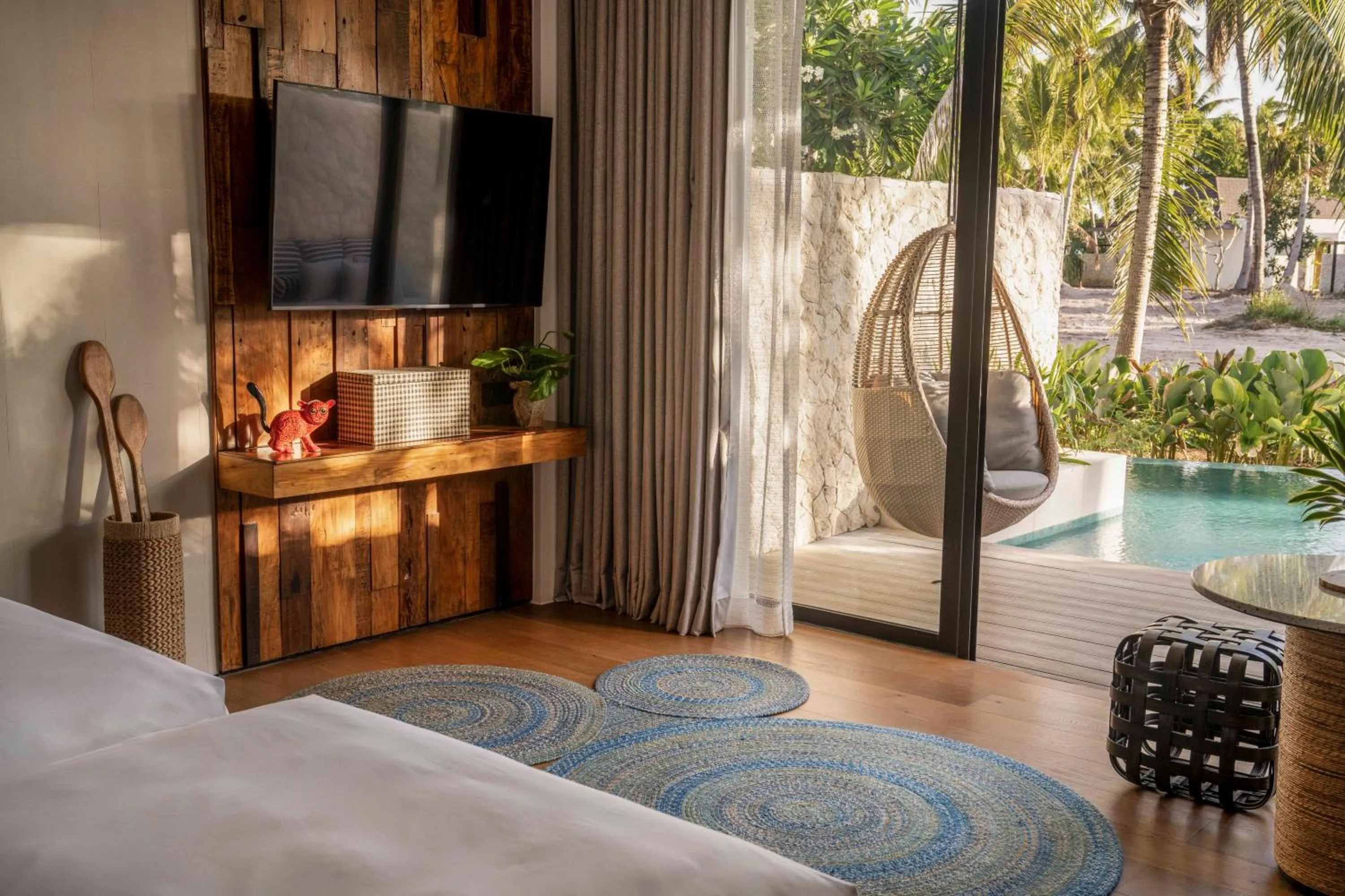 Bedroom, Bed in South Palms Resort and Spa Panglao - MGallery Collection