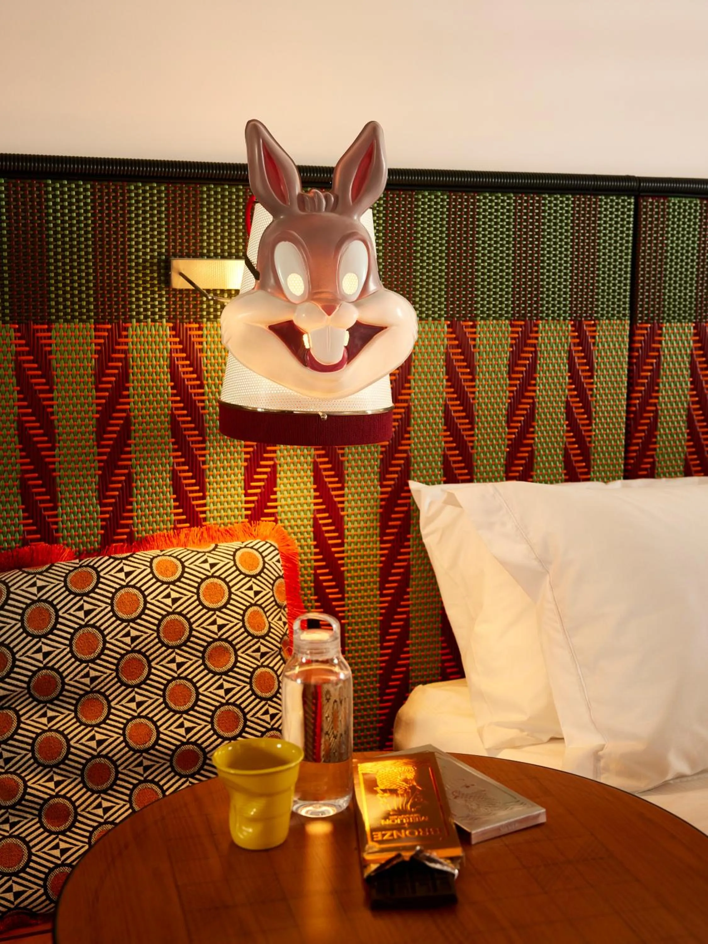 Bed in Mama Shelter Singapore Orchard